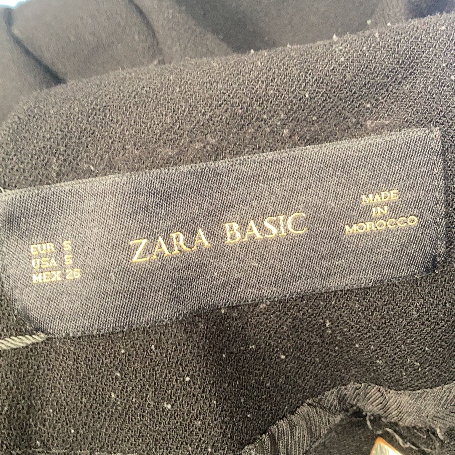 Zara Basic