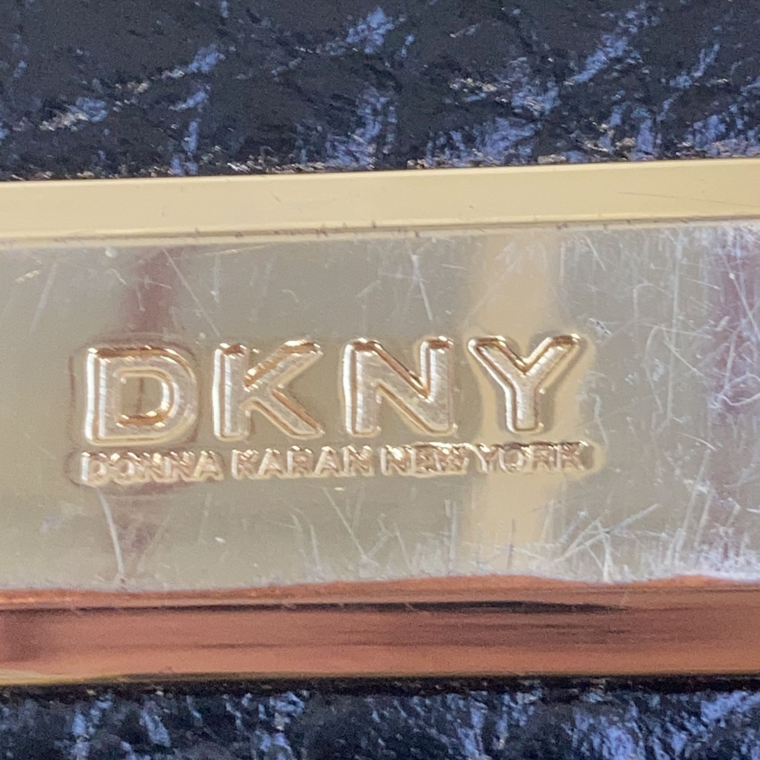 DKNY