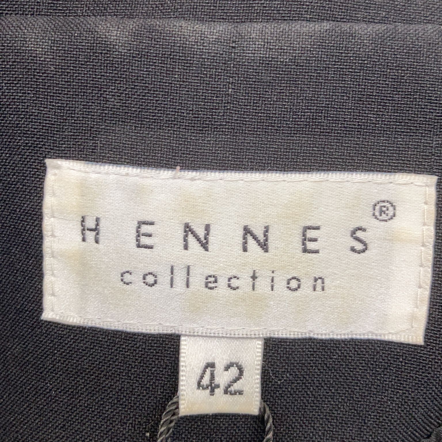 Hennes Collection