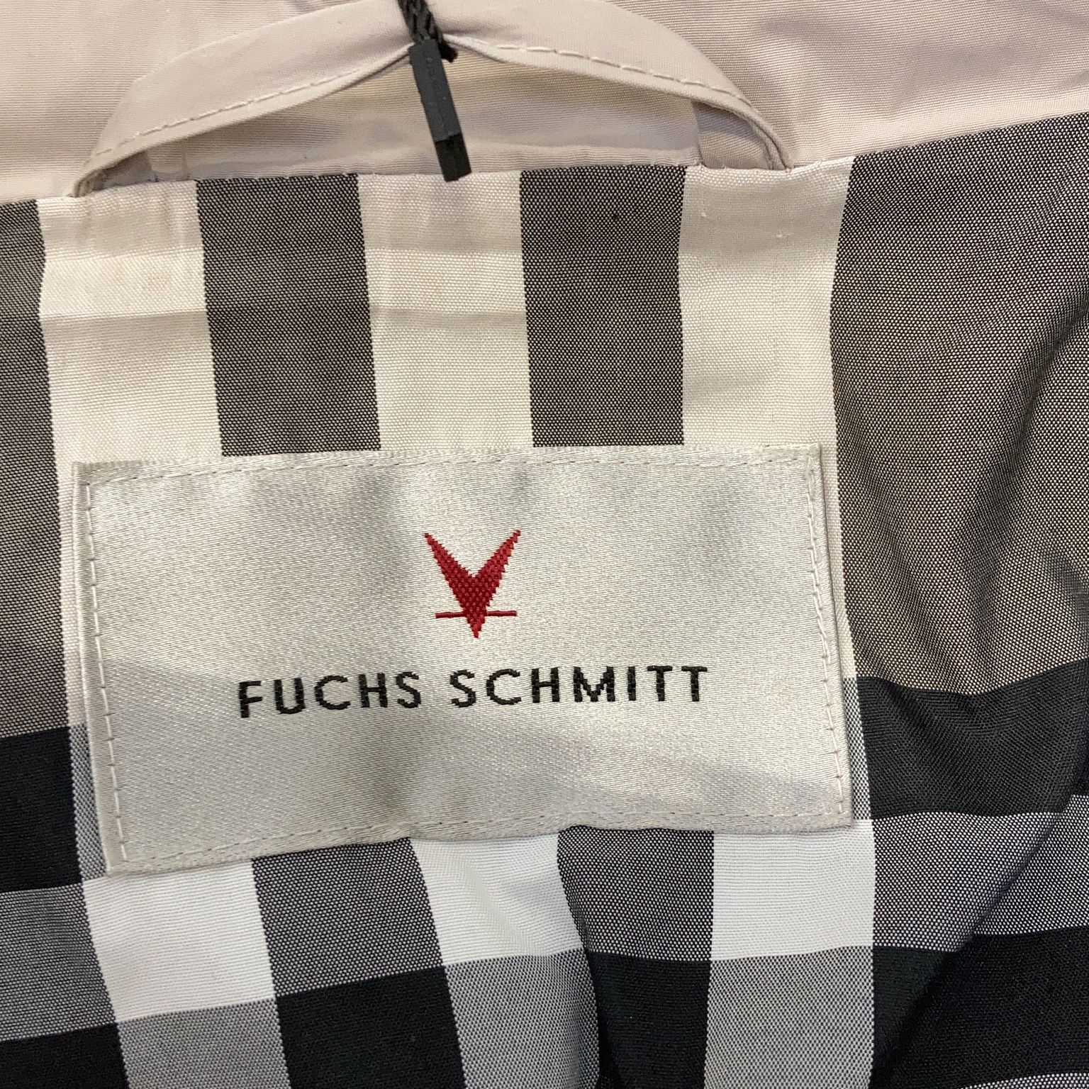 Fuchs Schmitt