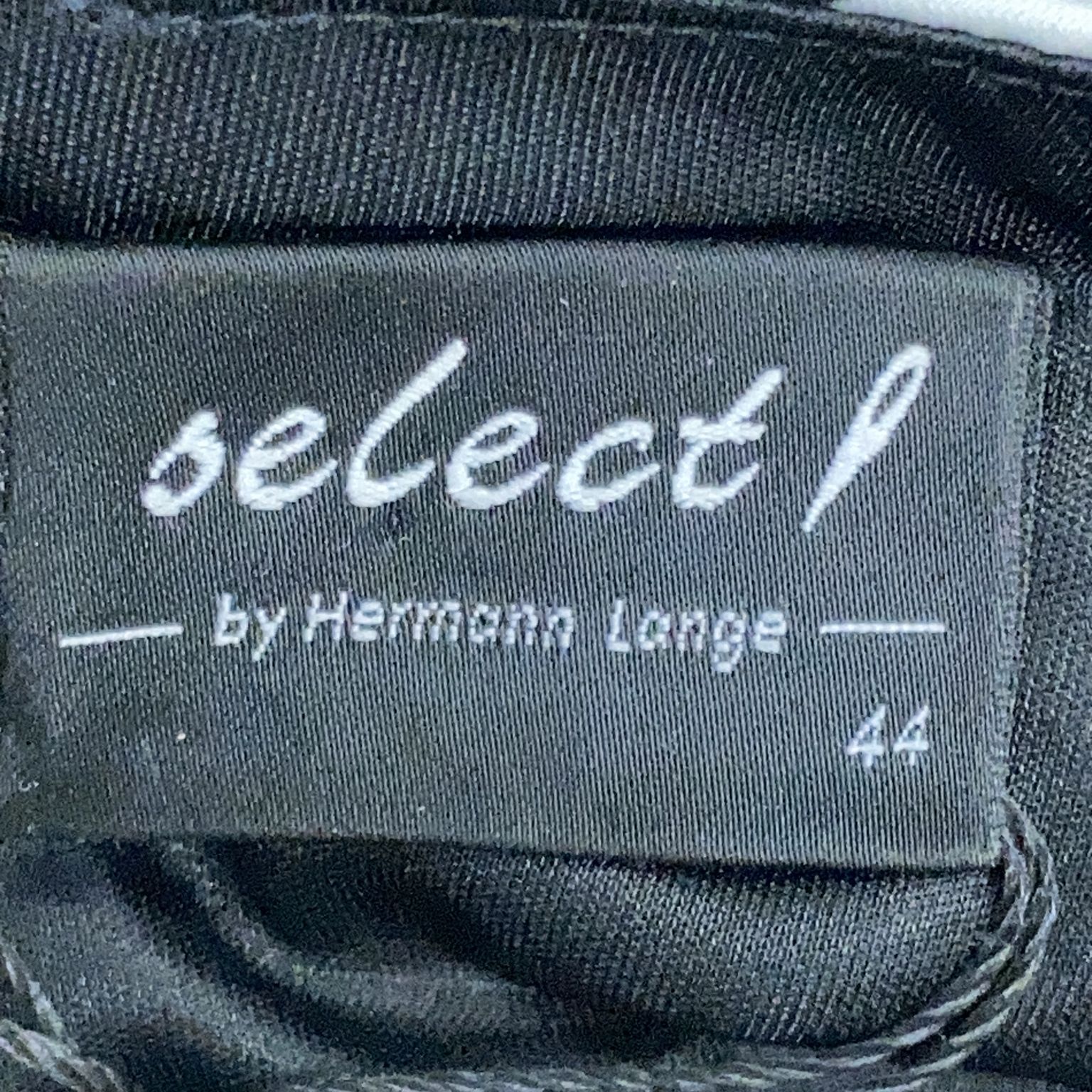 Select by Hermann Lange