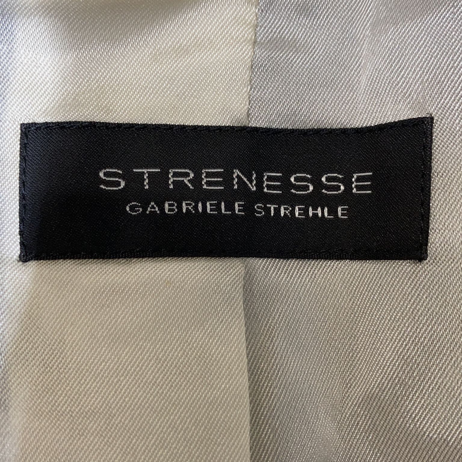 Strenesse