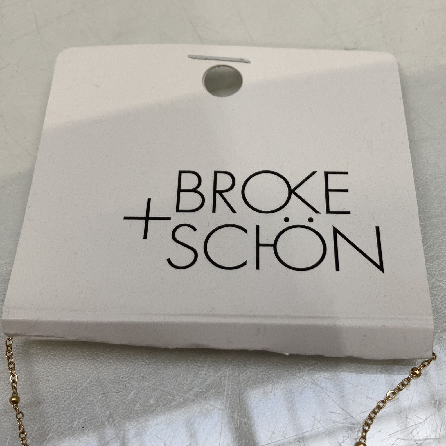 Broke + Schön