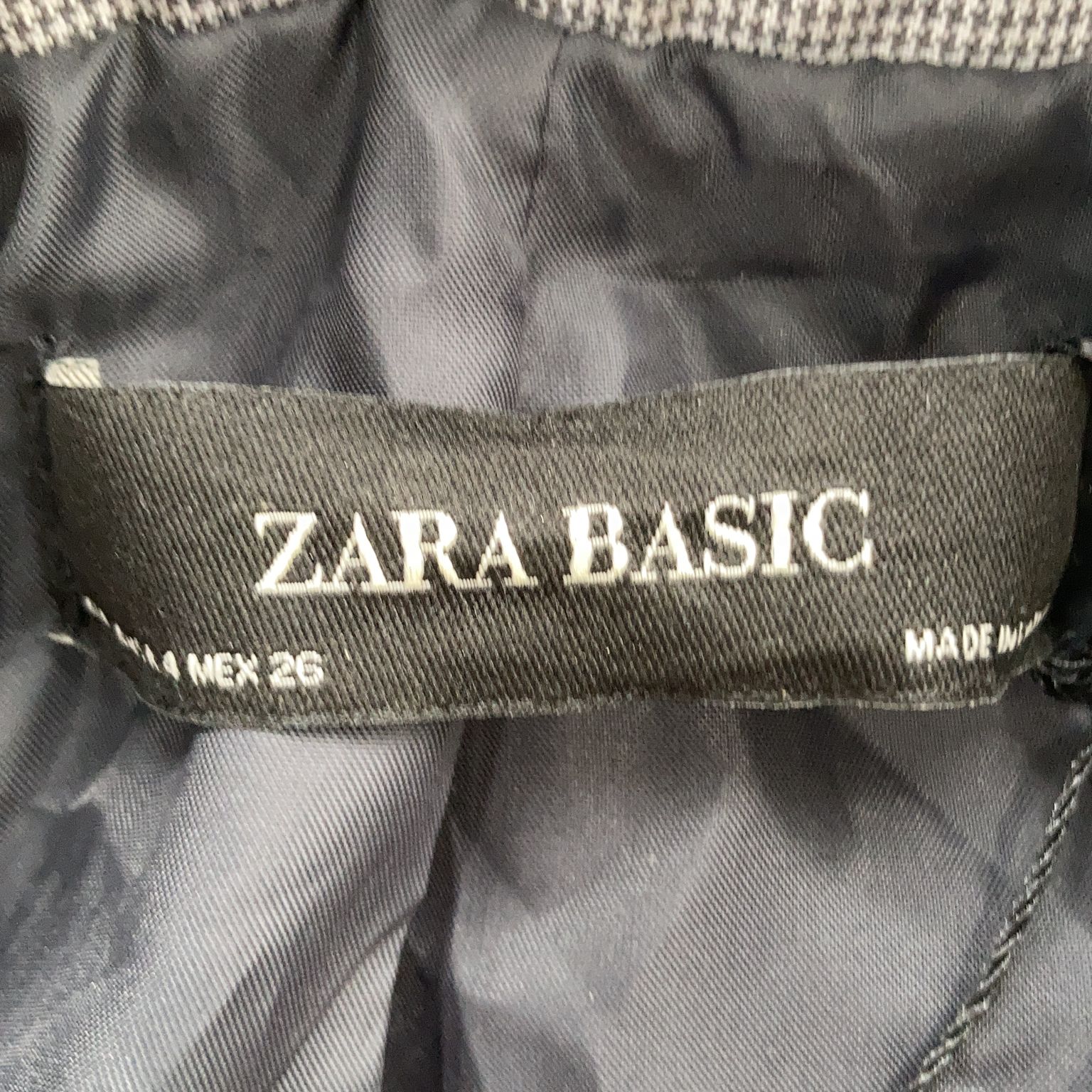 Zara Basic