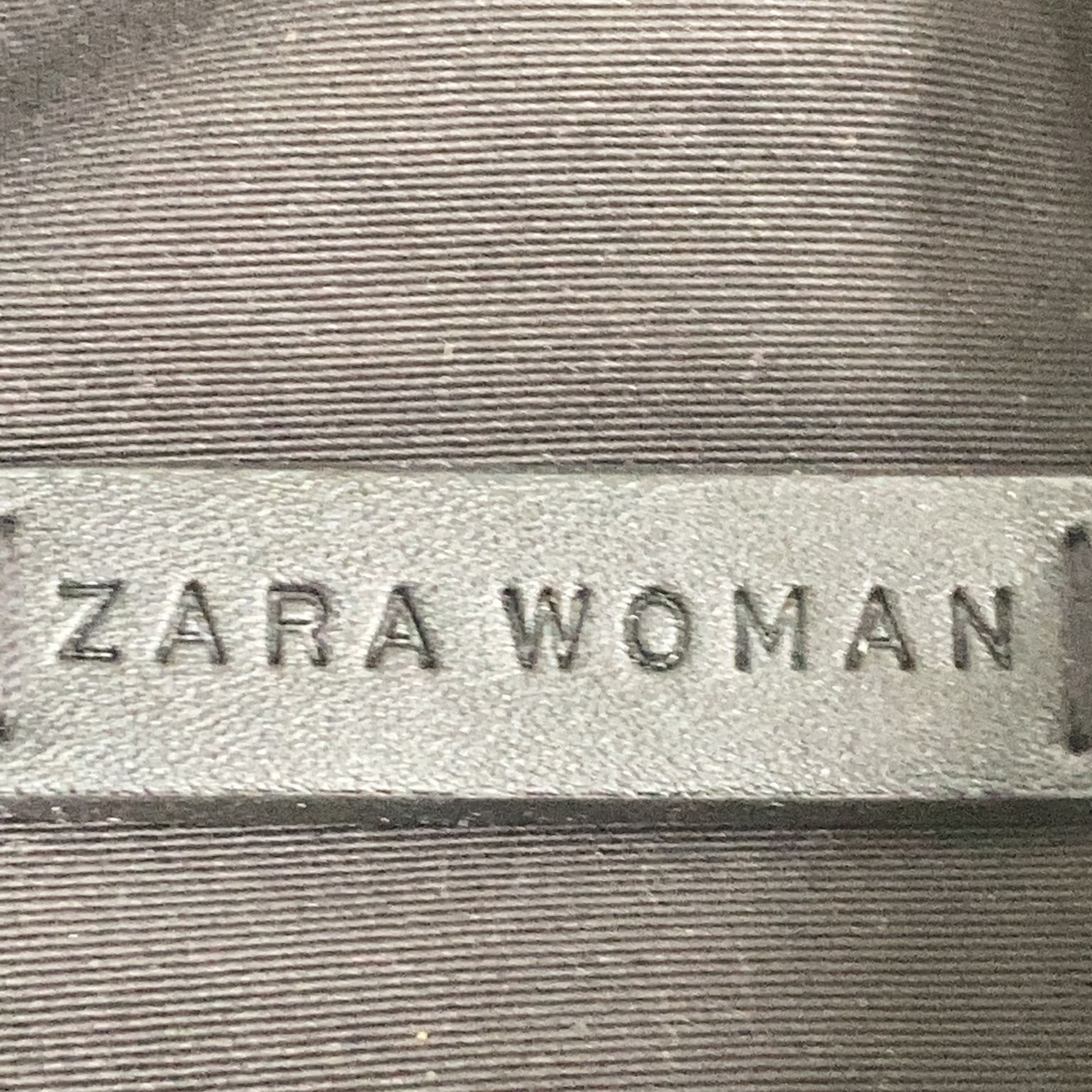 Zara Woman