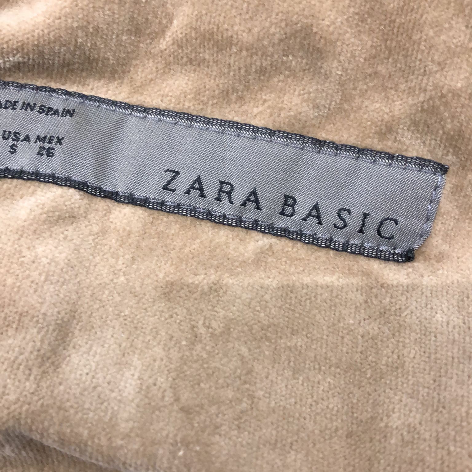 Zara Basic