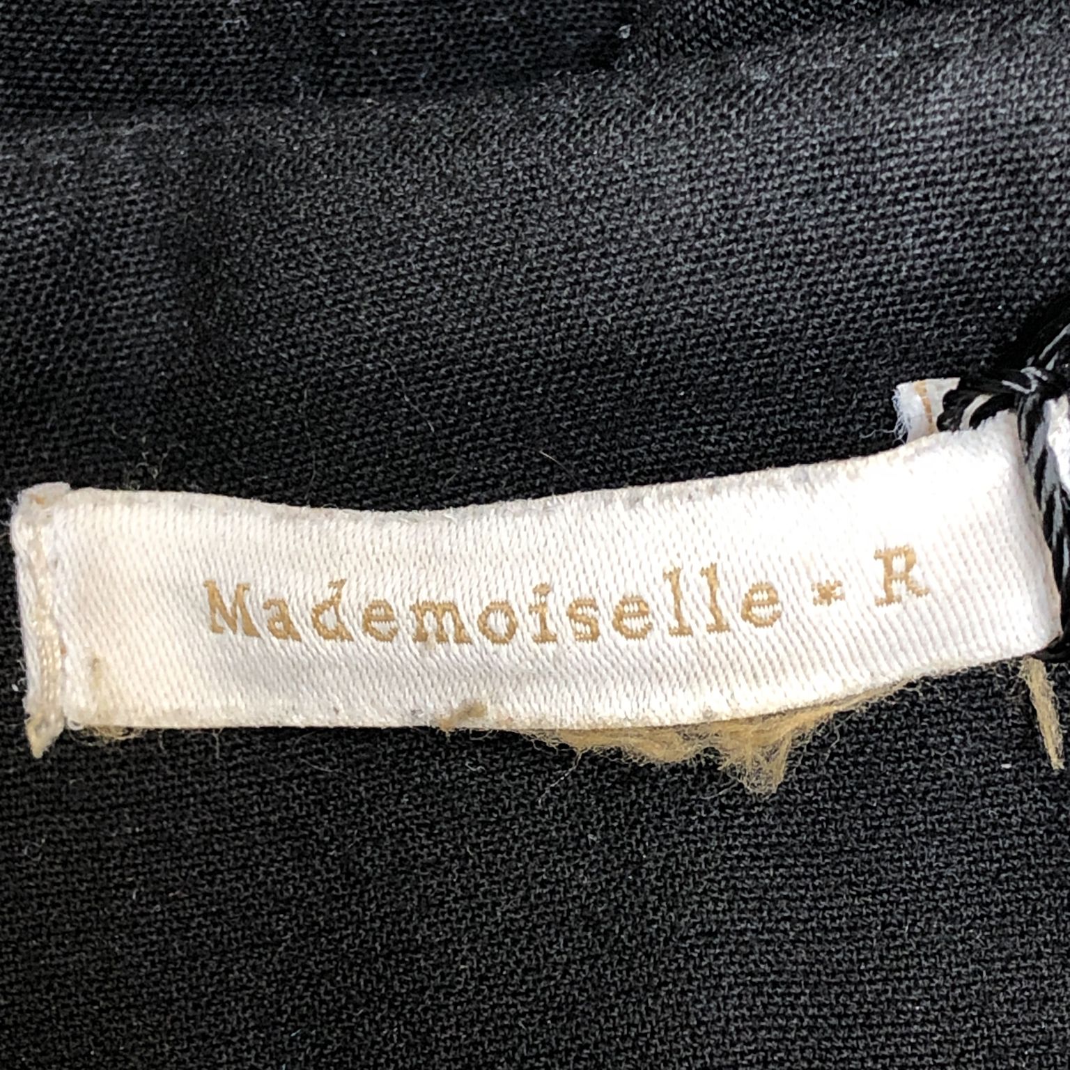 Mademoiselle R