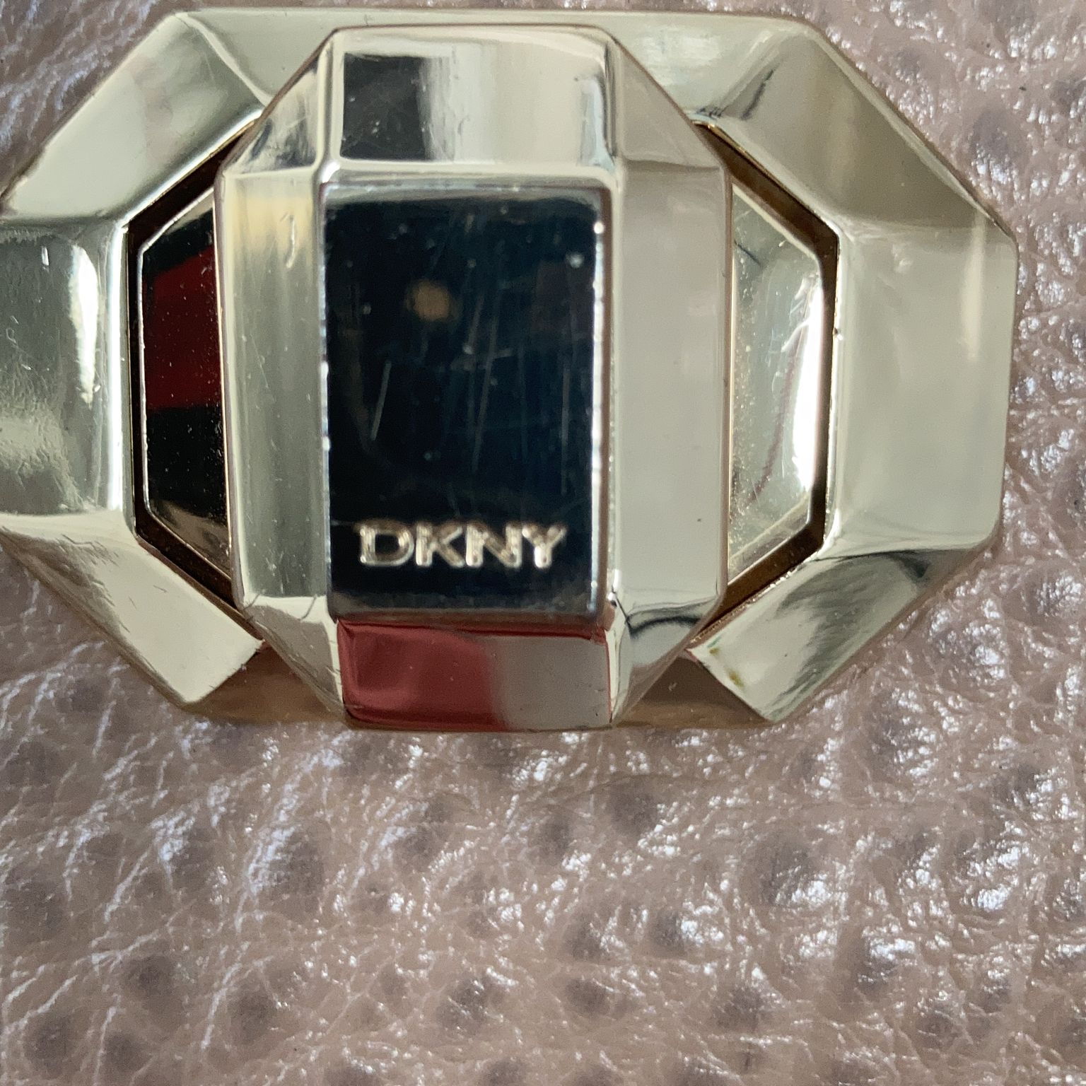 DKNY