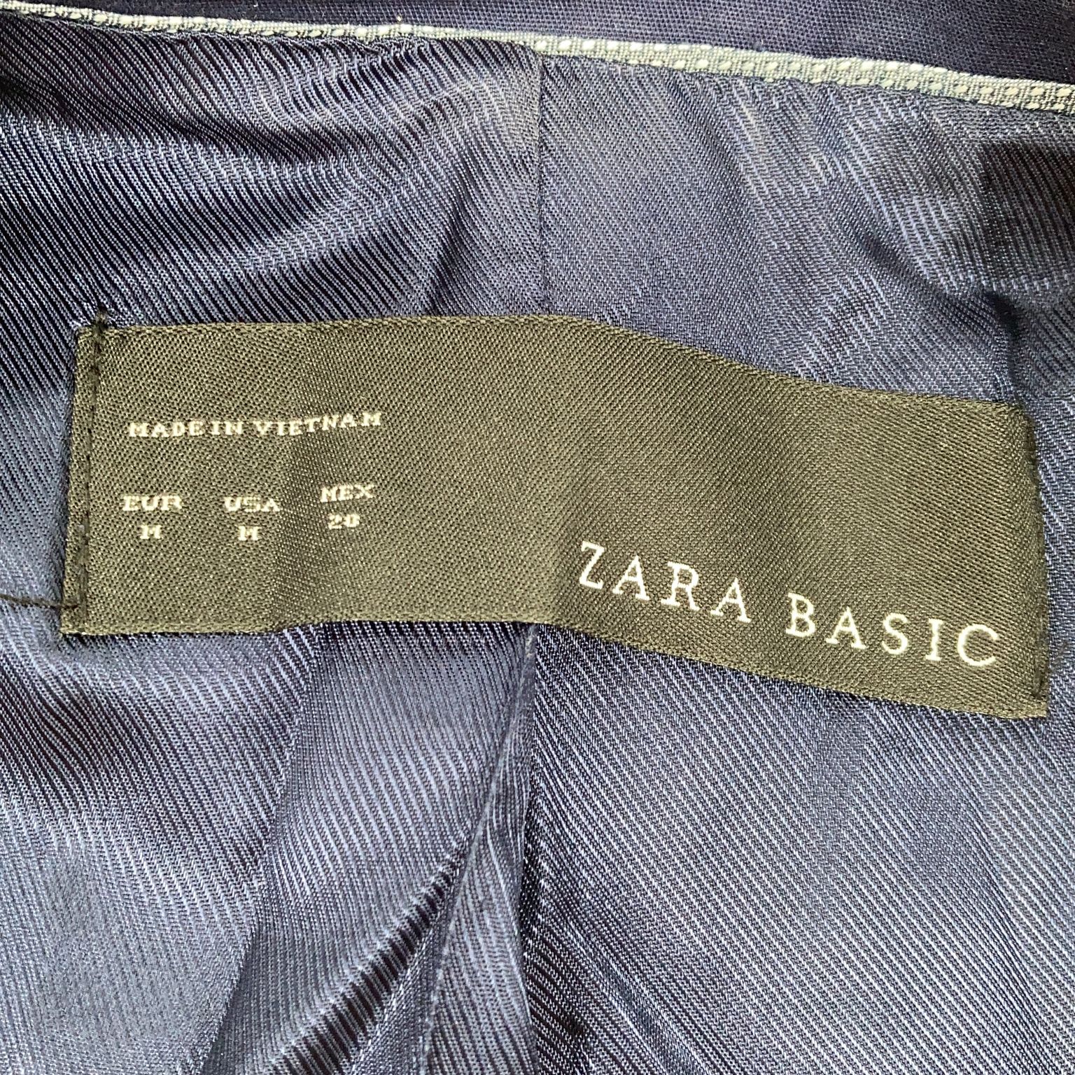 Zara Basic