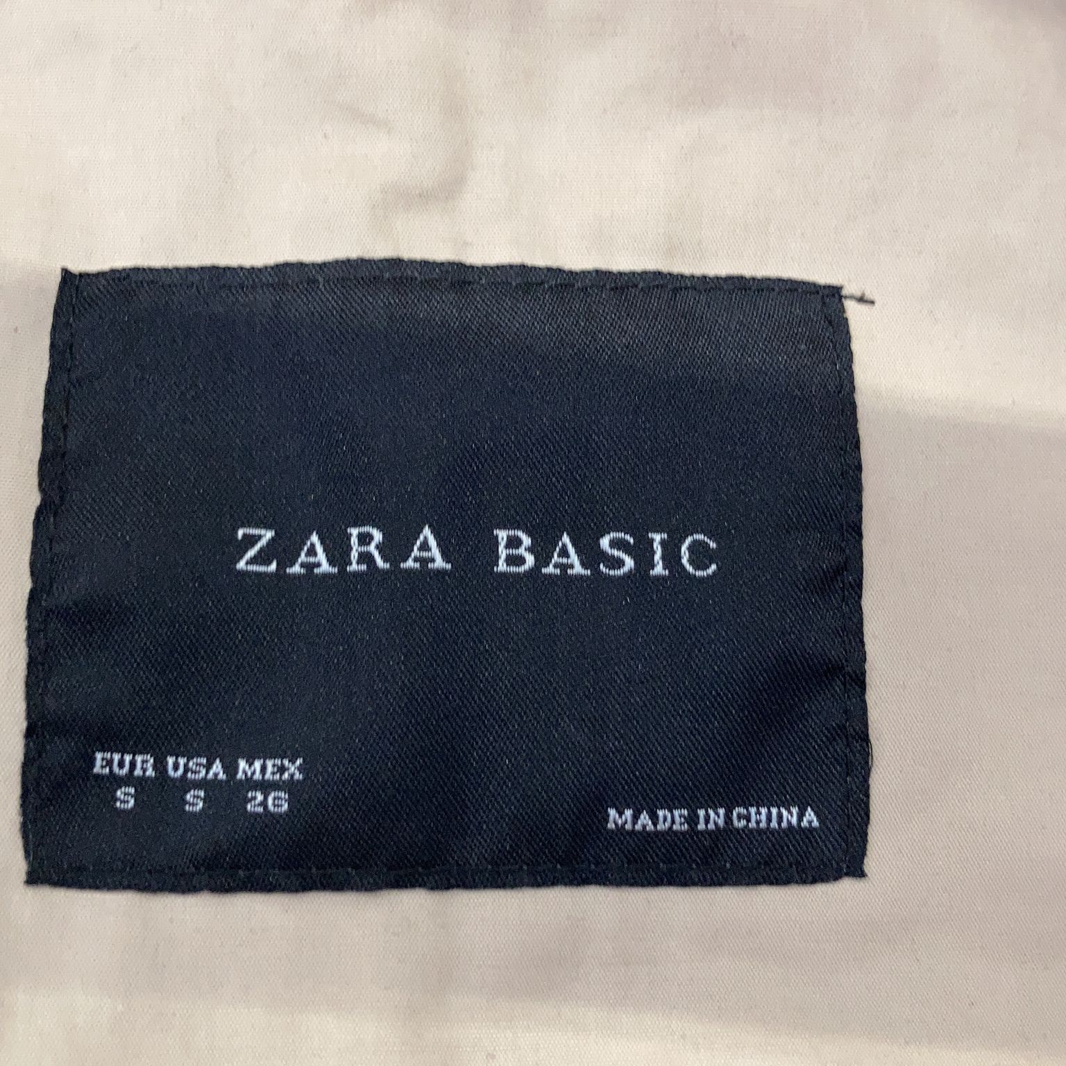 Zara Basic