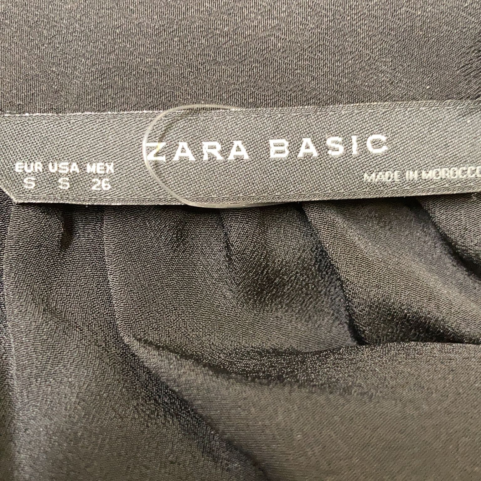 Zara Basic