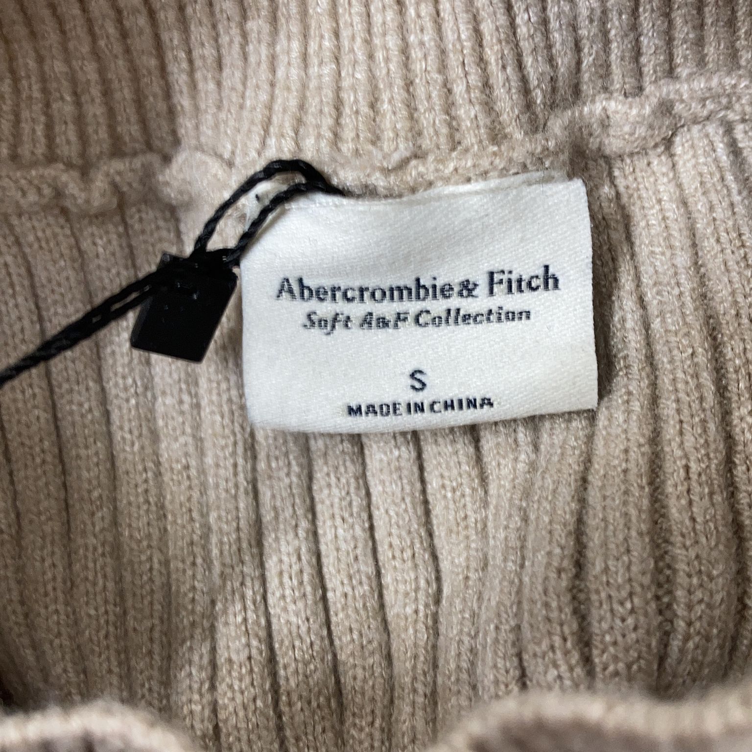 Abercrombie  Fitch