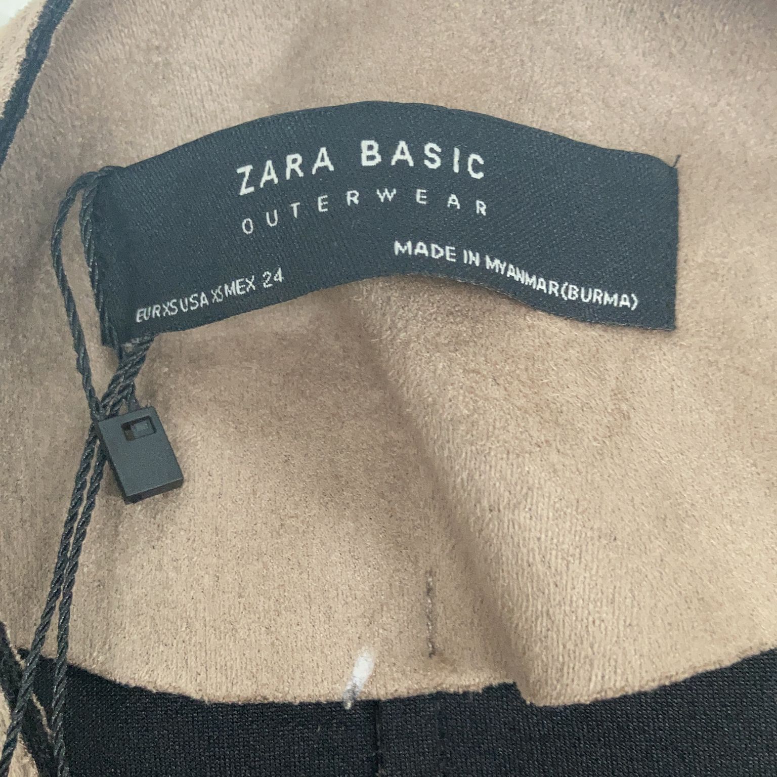 Zara Basic