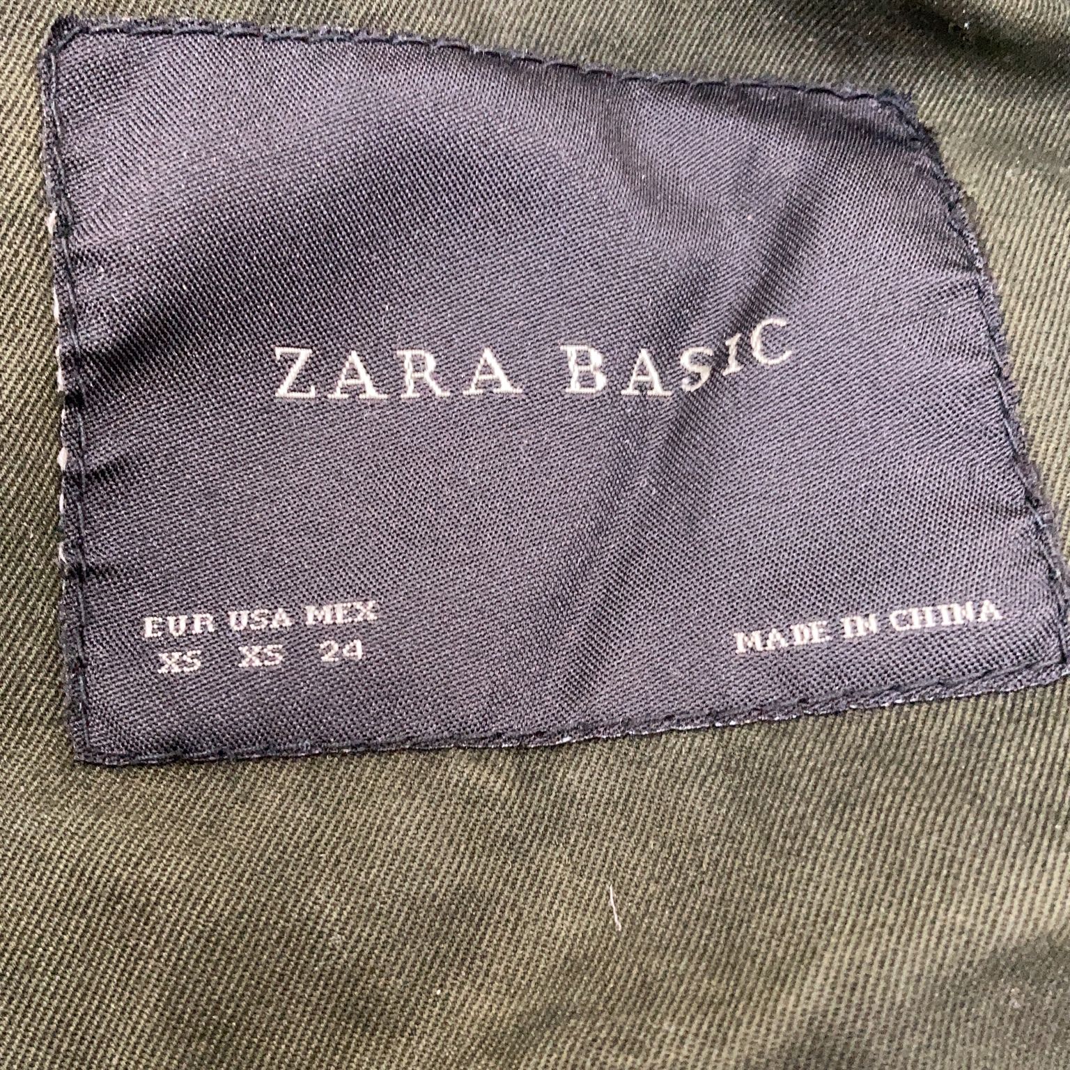 Zara Basic