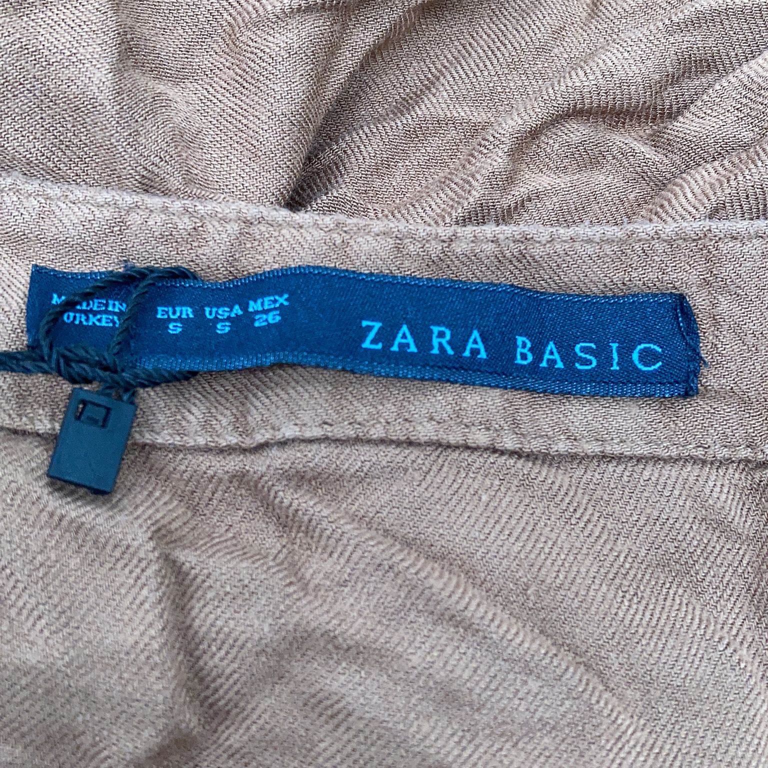 Zara Basic