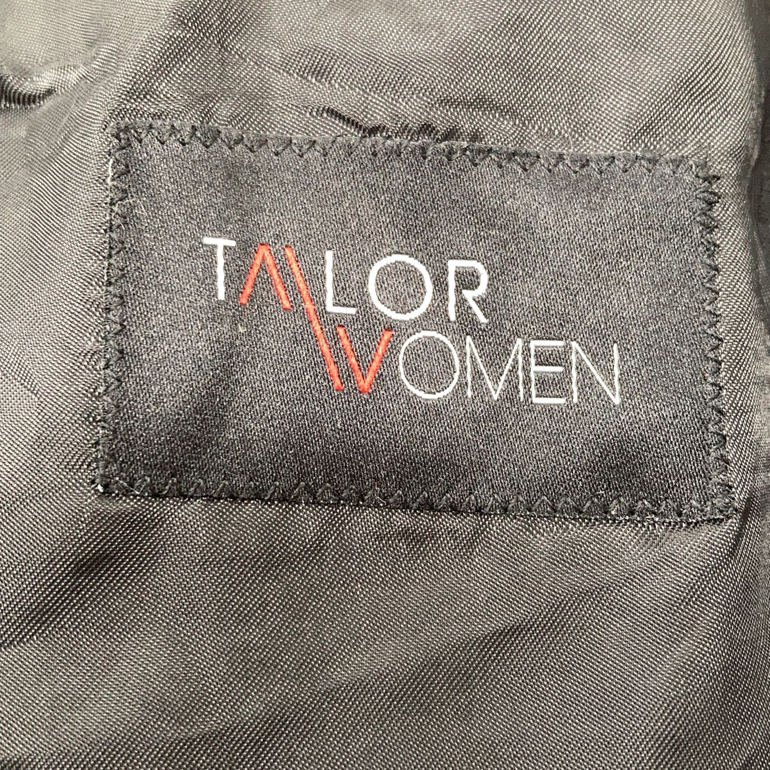 Taylor Women