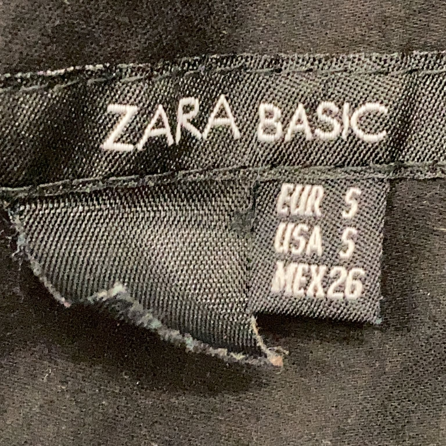 Zara Basic