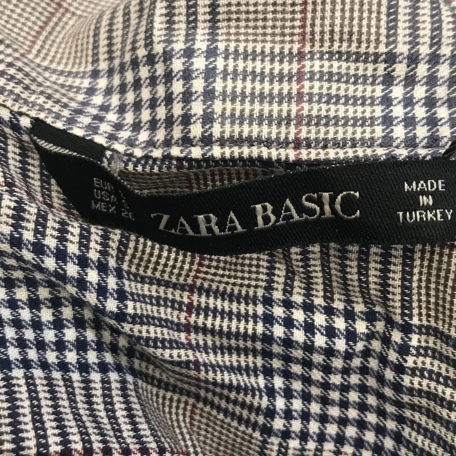 Zara Basic