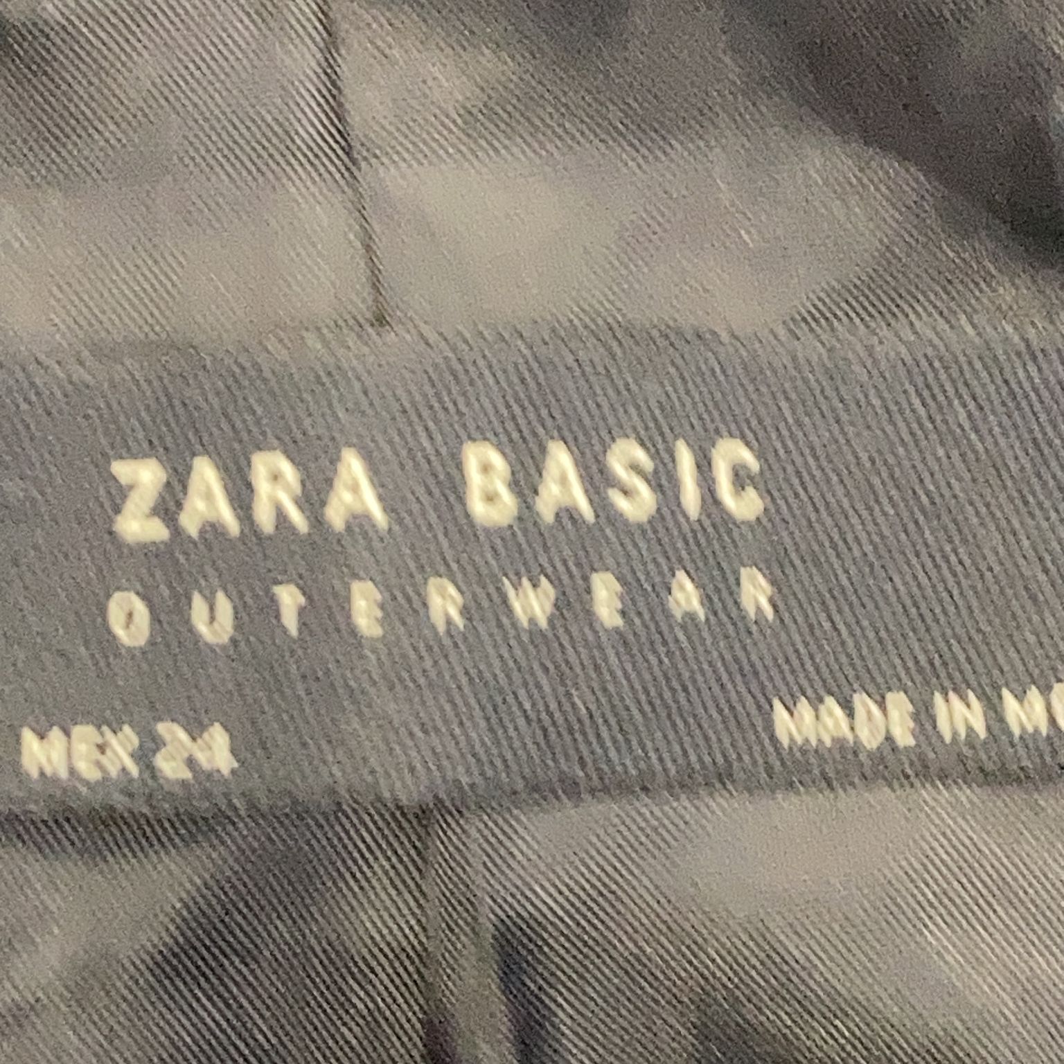 Zara Basic