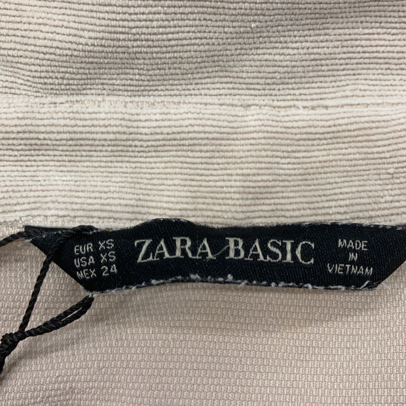 Zara Basic