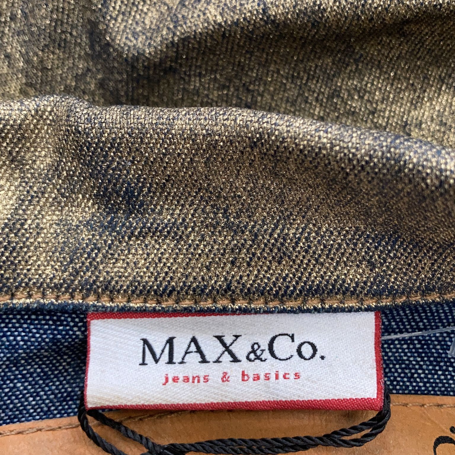 Max  Co