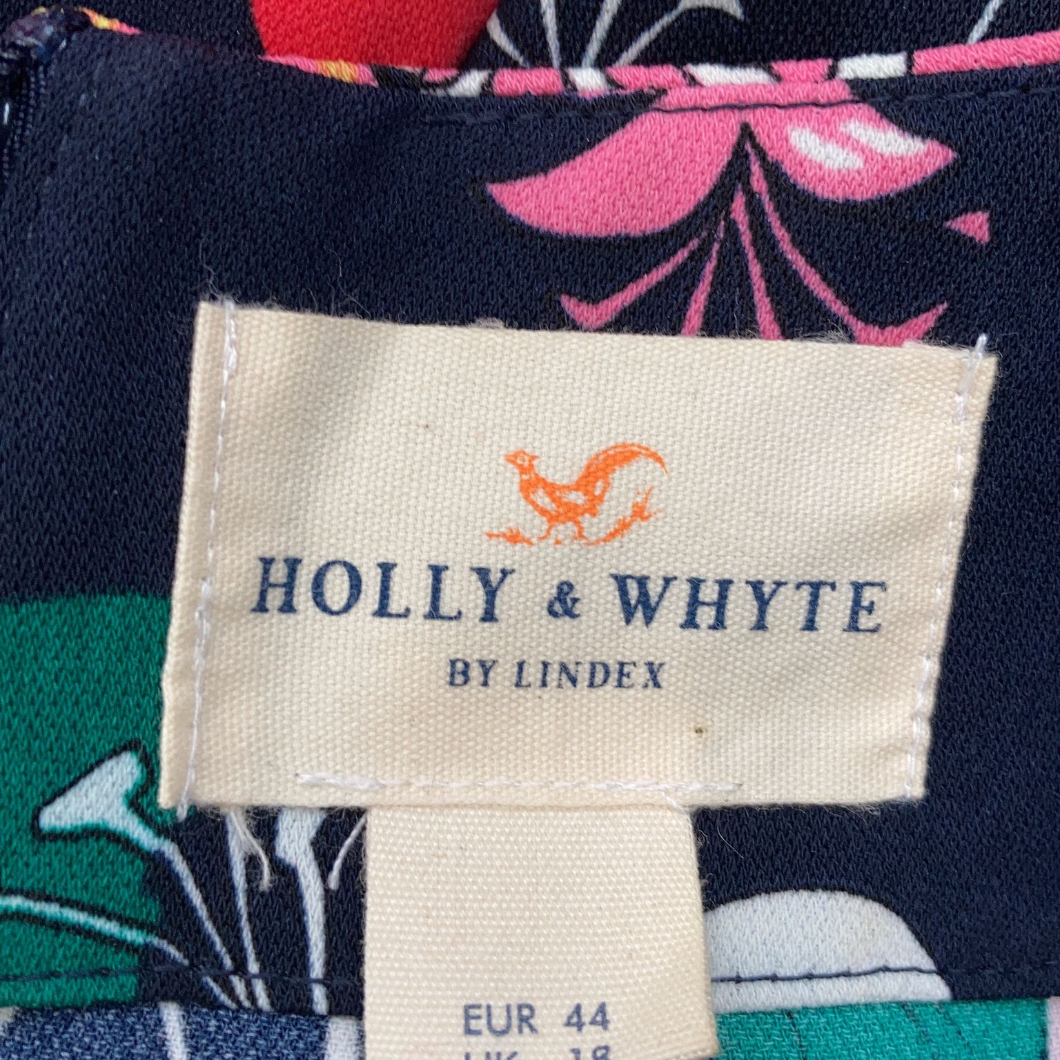 Holly  Whyte by Lindex