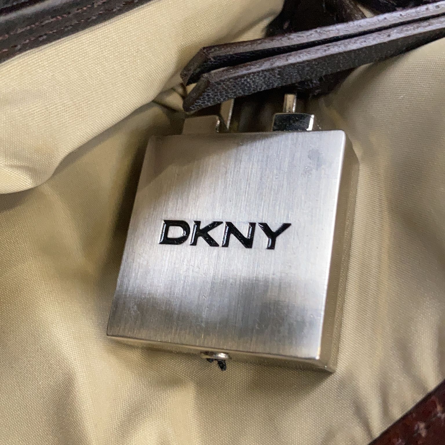 DKNY