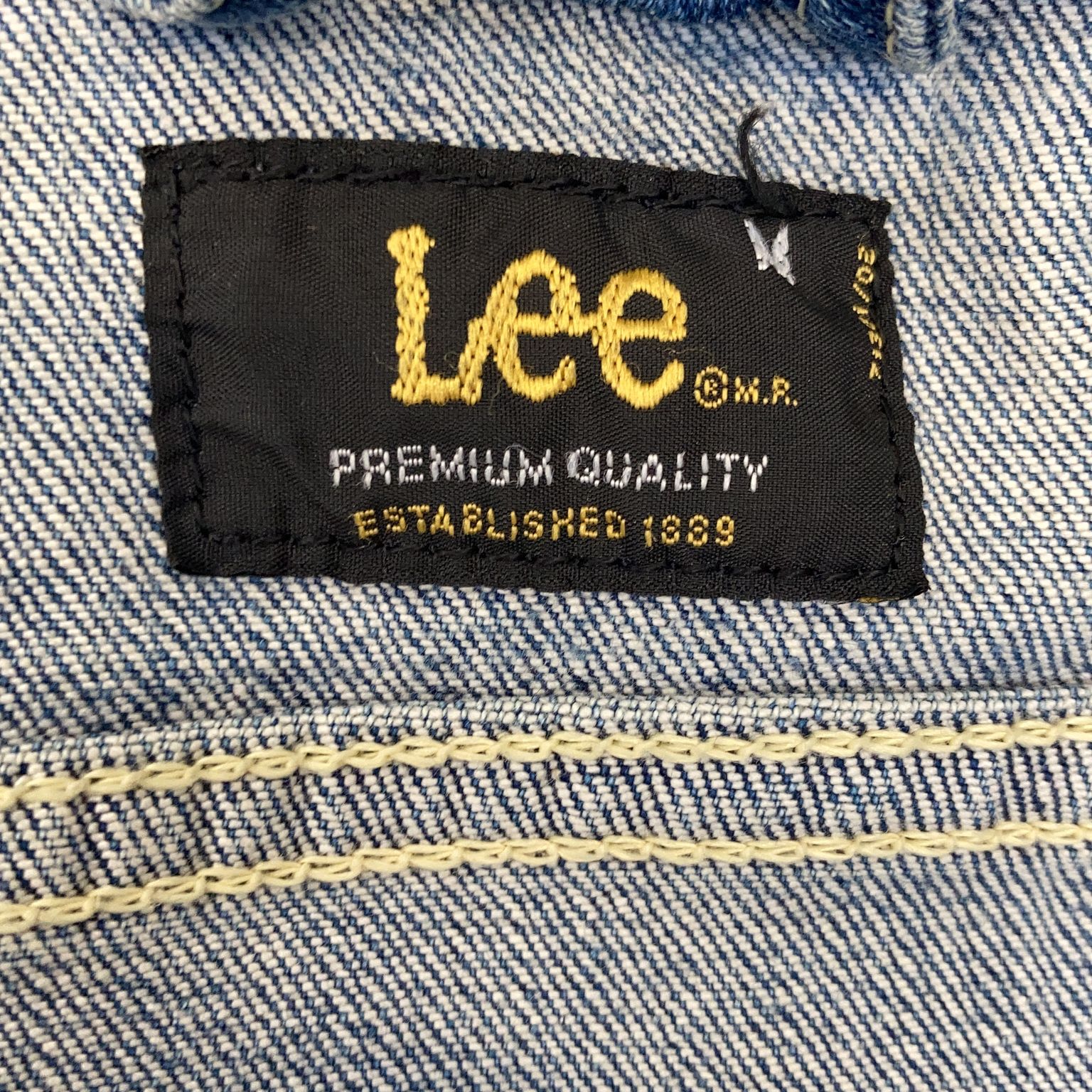 Lee