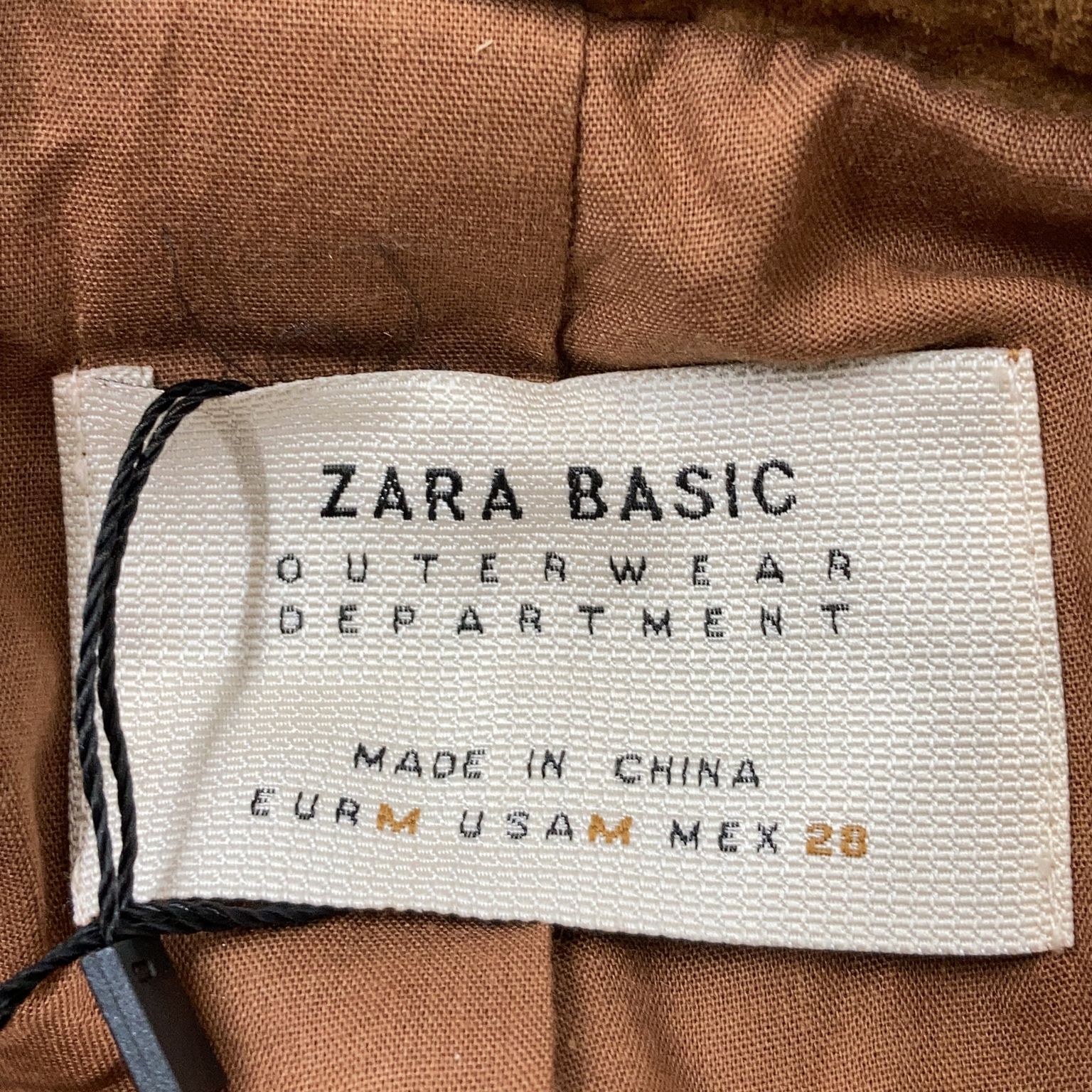 Zara Basic