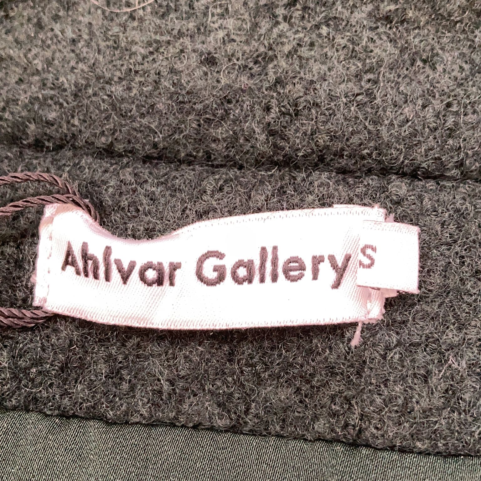 Ahlvar Gallery