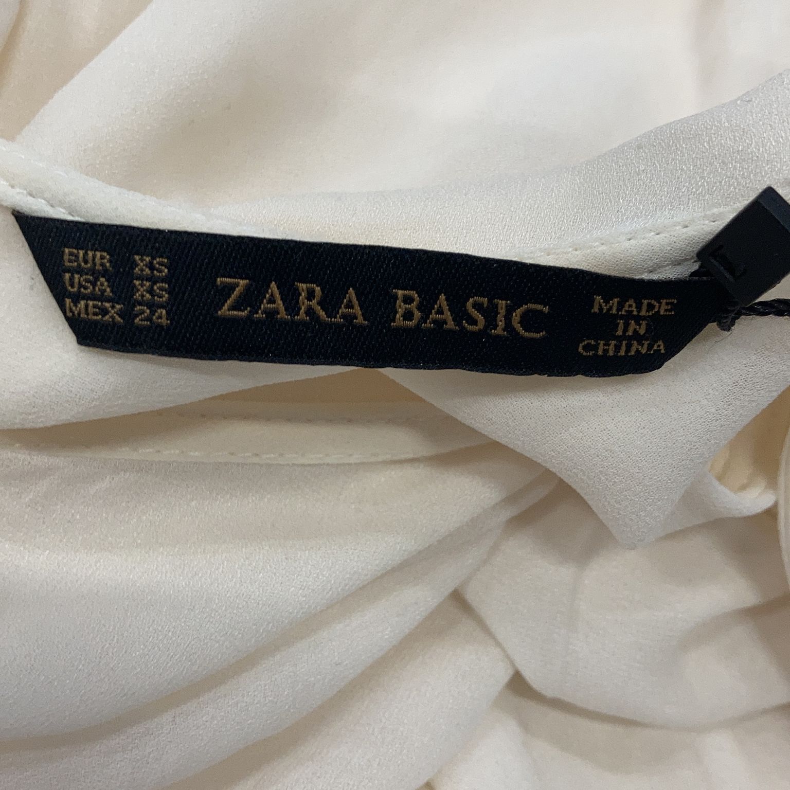 Zara Basic