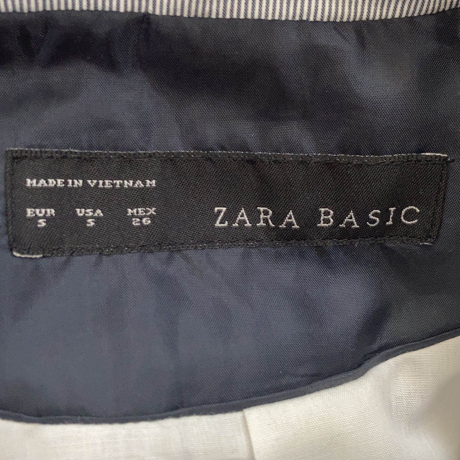 Zara Basic