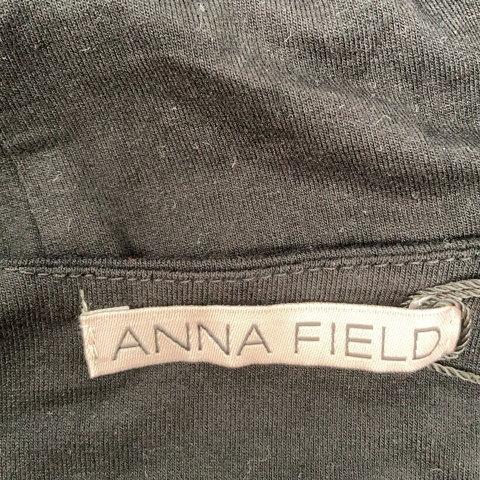 Anna Field