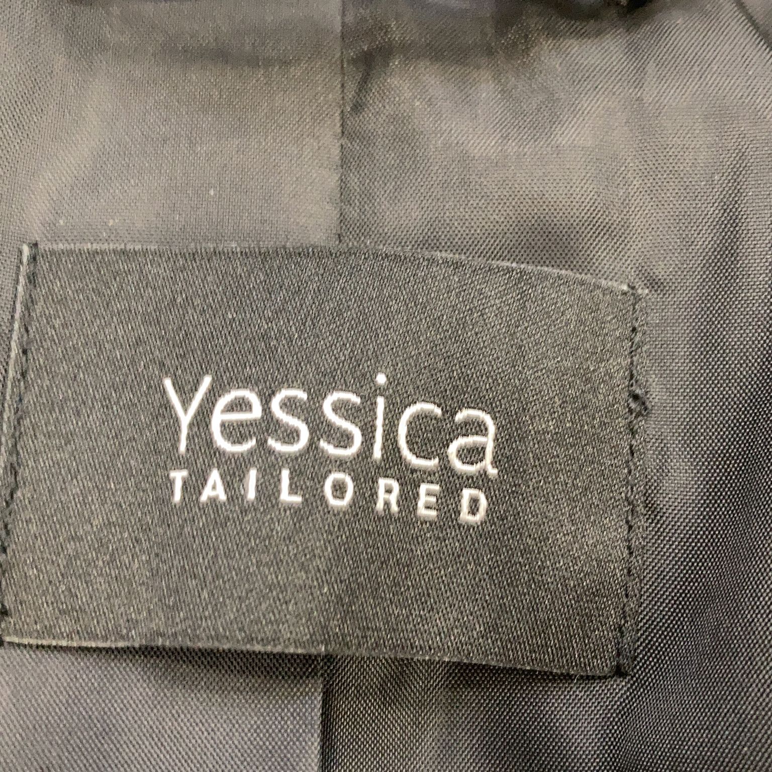 Yessica Tailored