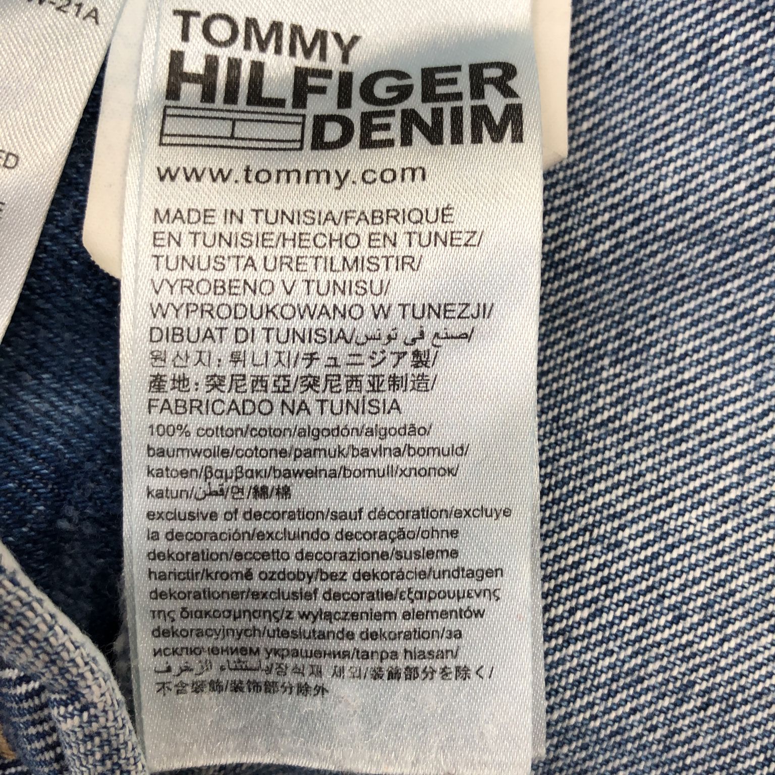 Tommy Hilfiger