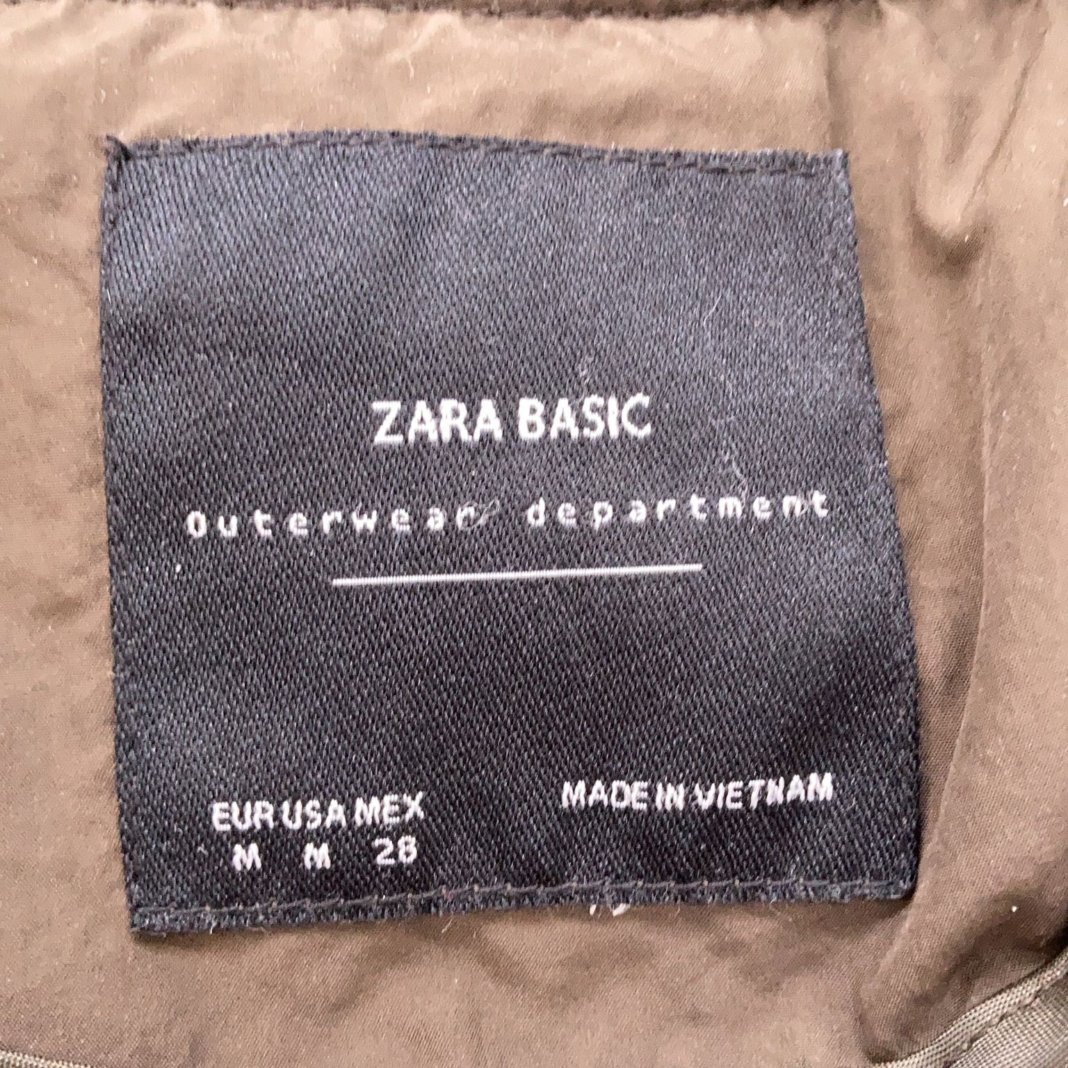 Zara Basic