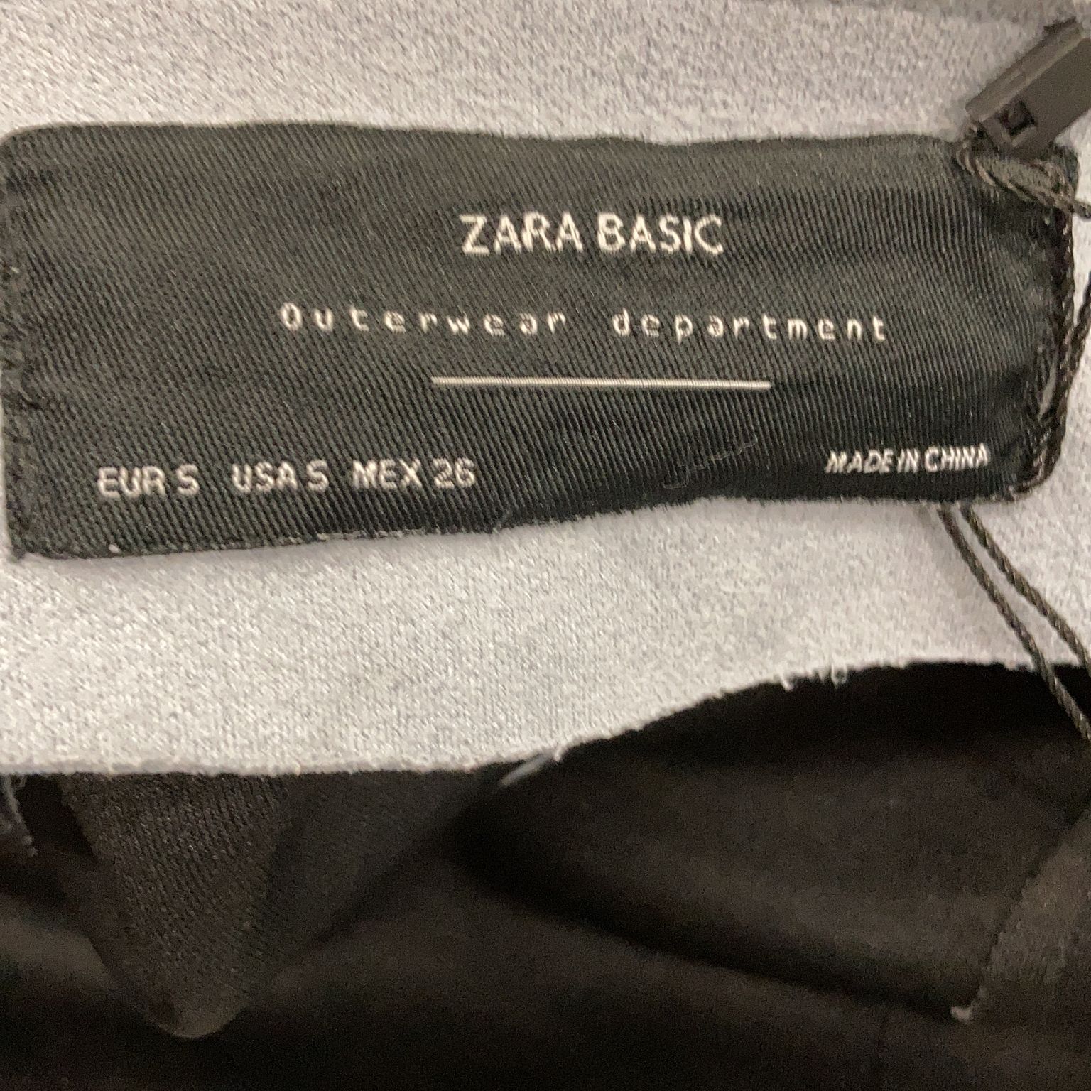 Zara Basic