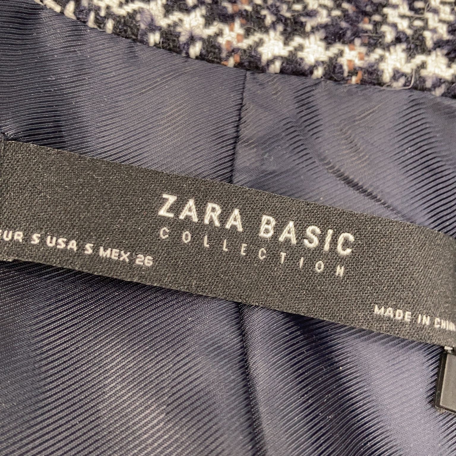 Zara Basic