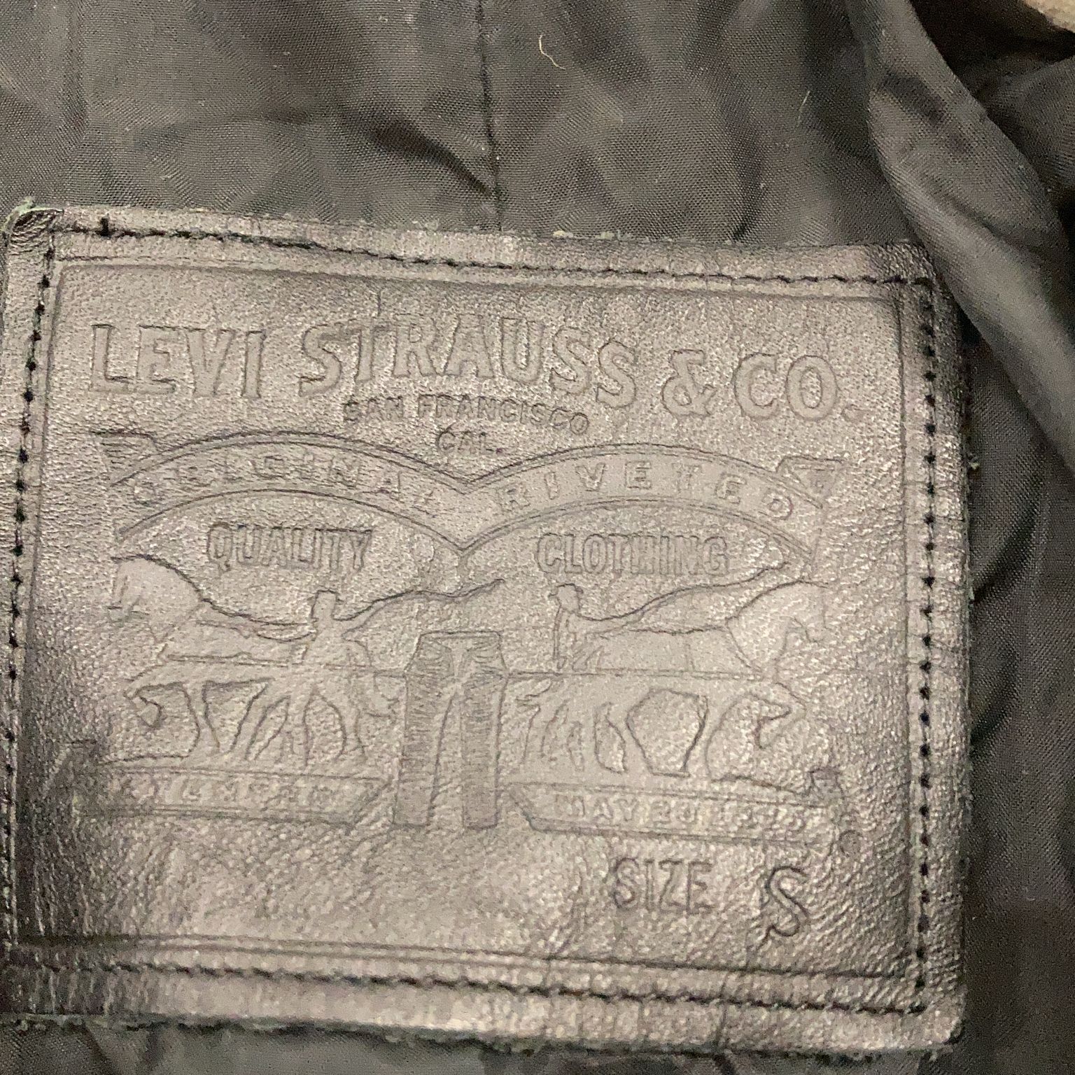 Levi Strauss  Co