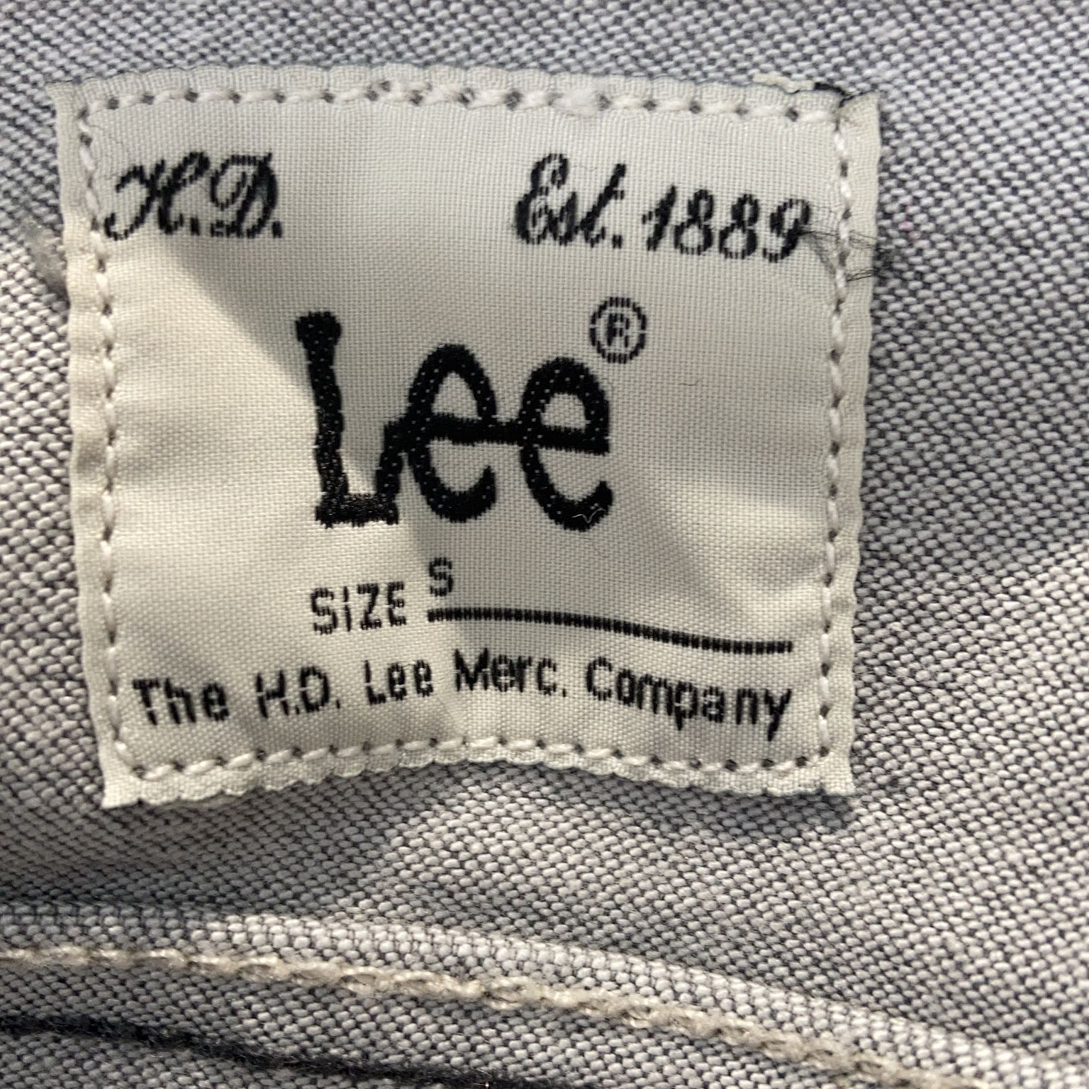 Lee