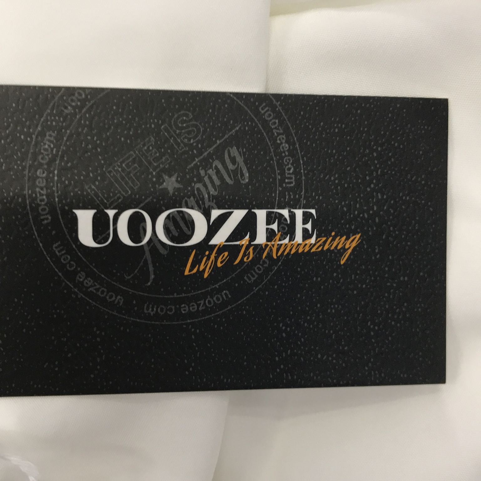 Uoozee