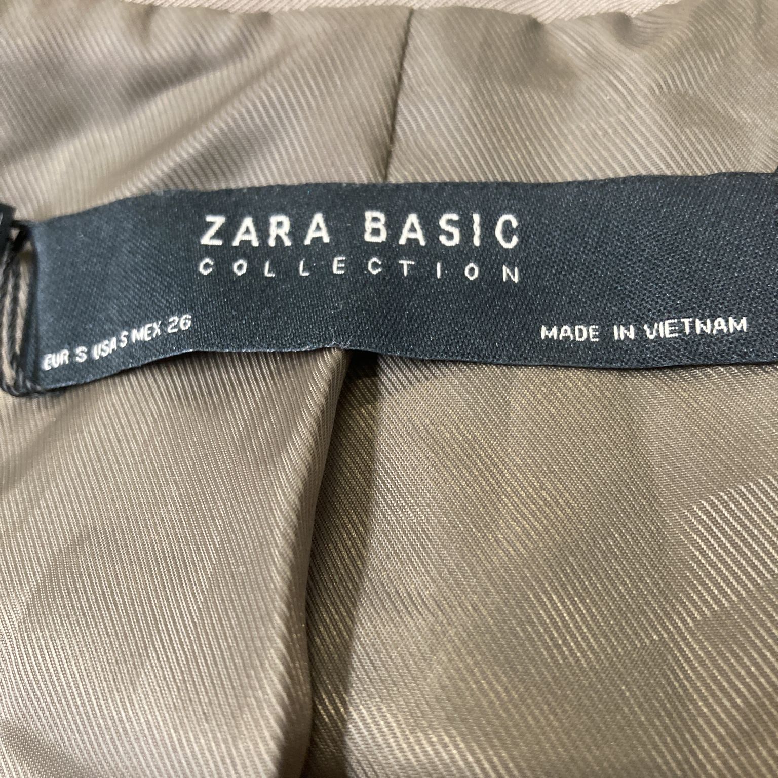 Zara Basic