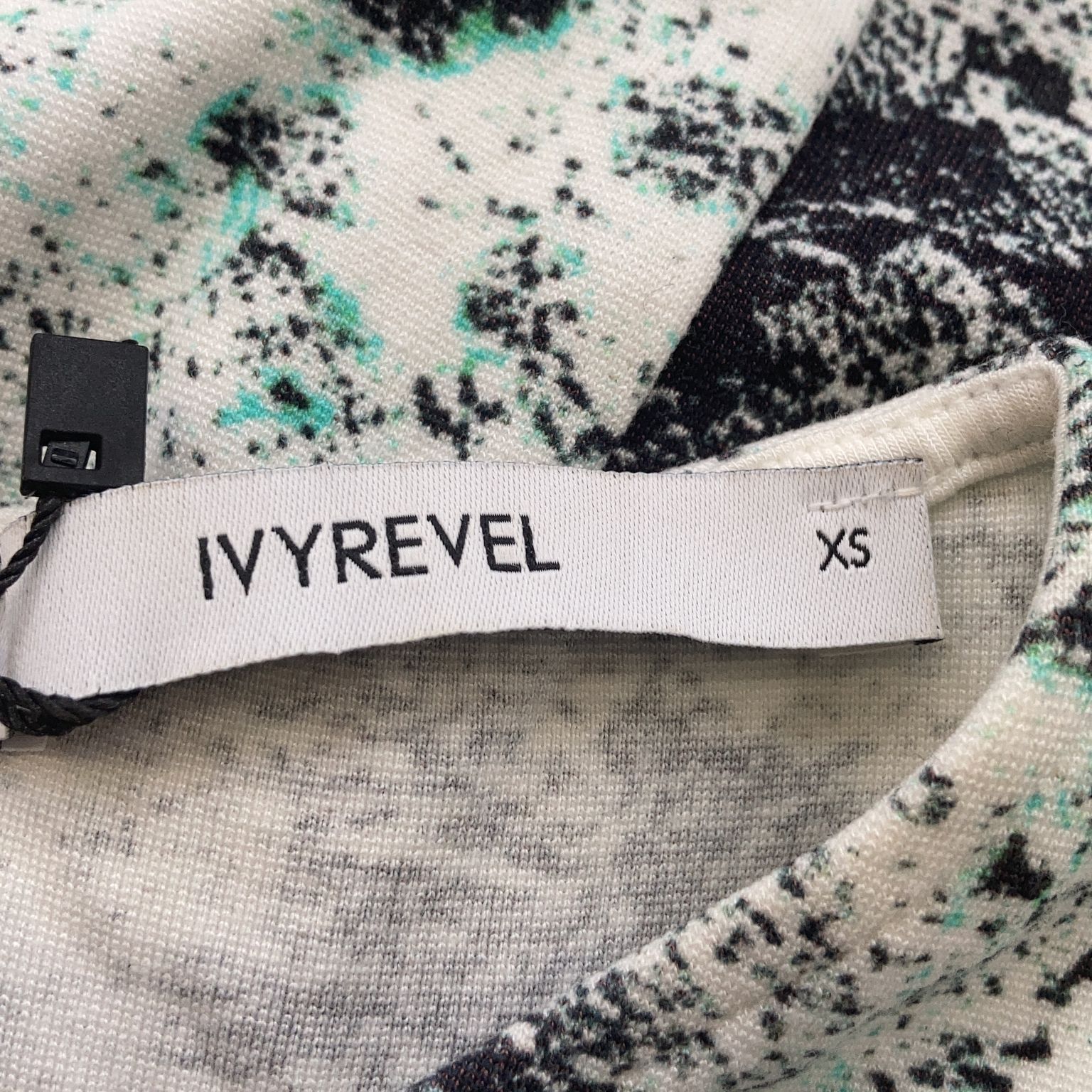 Ivyrevel