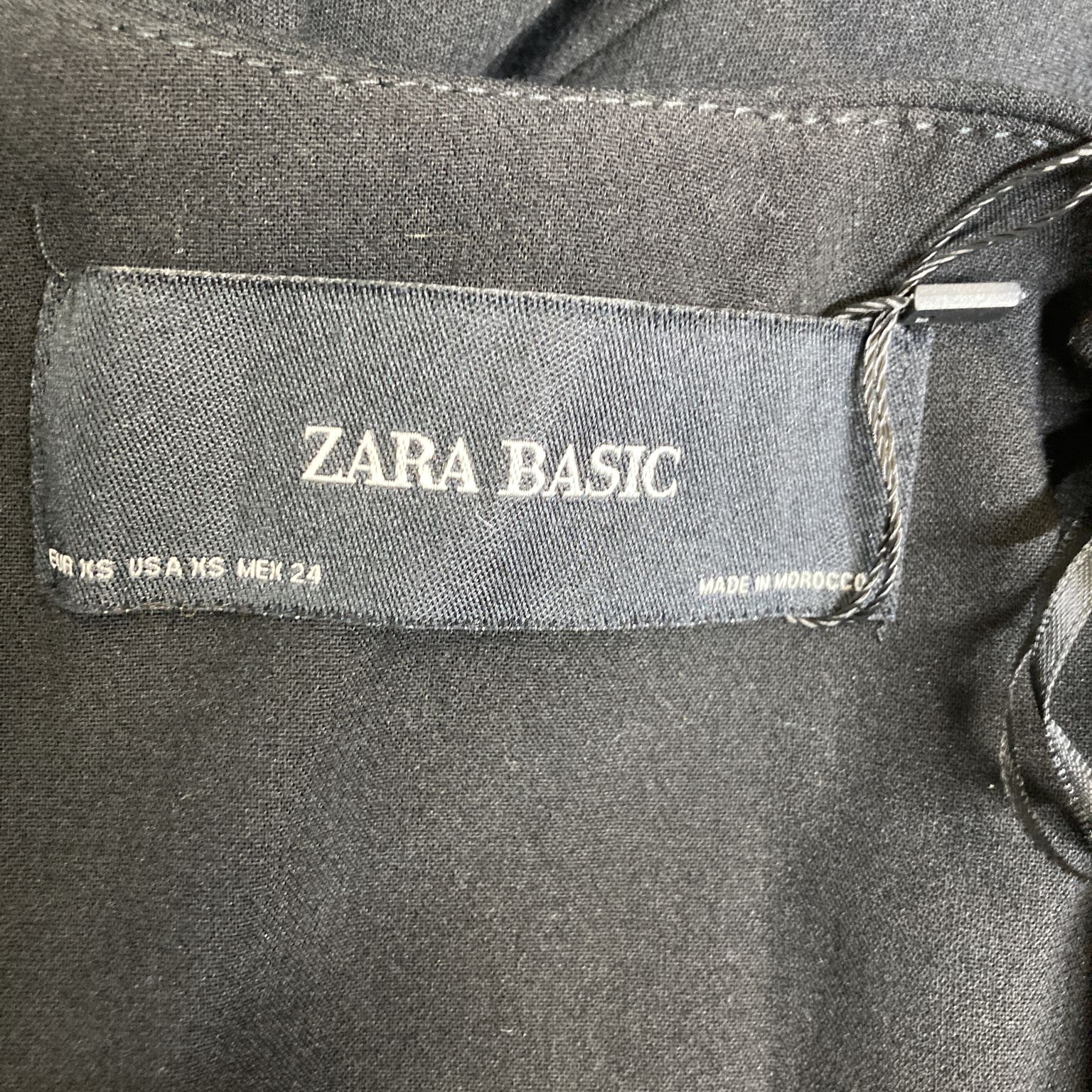 Zara Basic