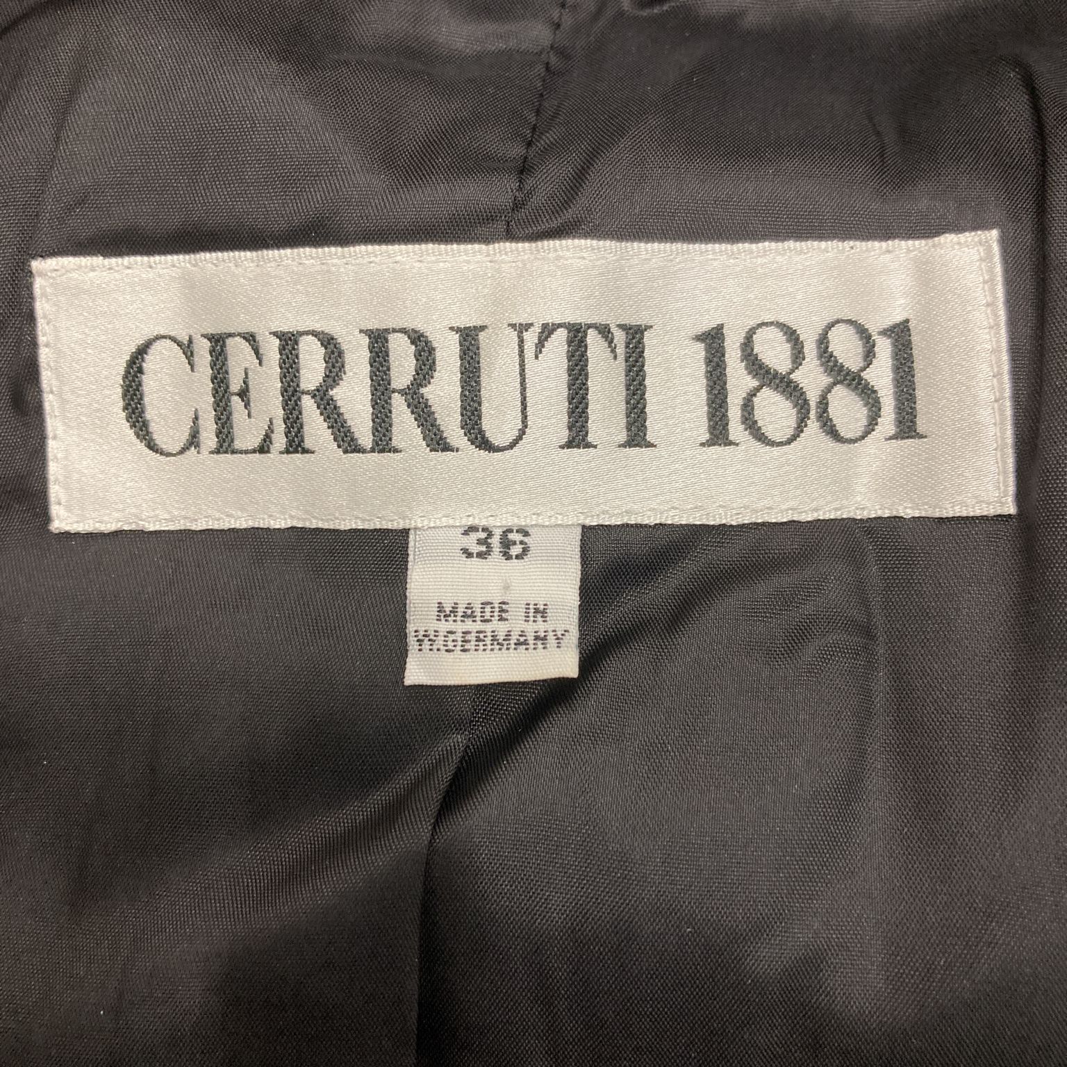 Cerruti 1881