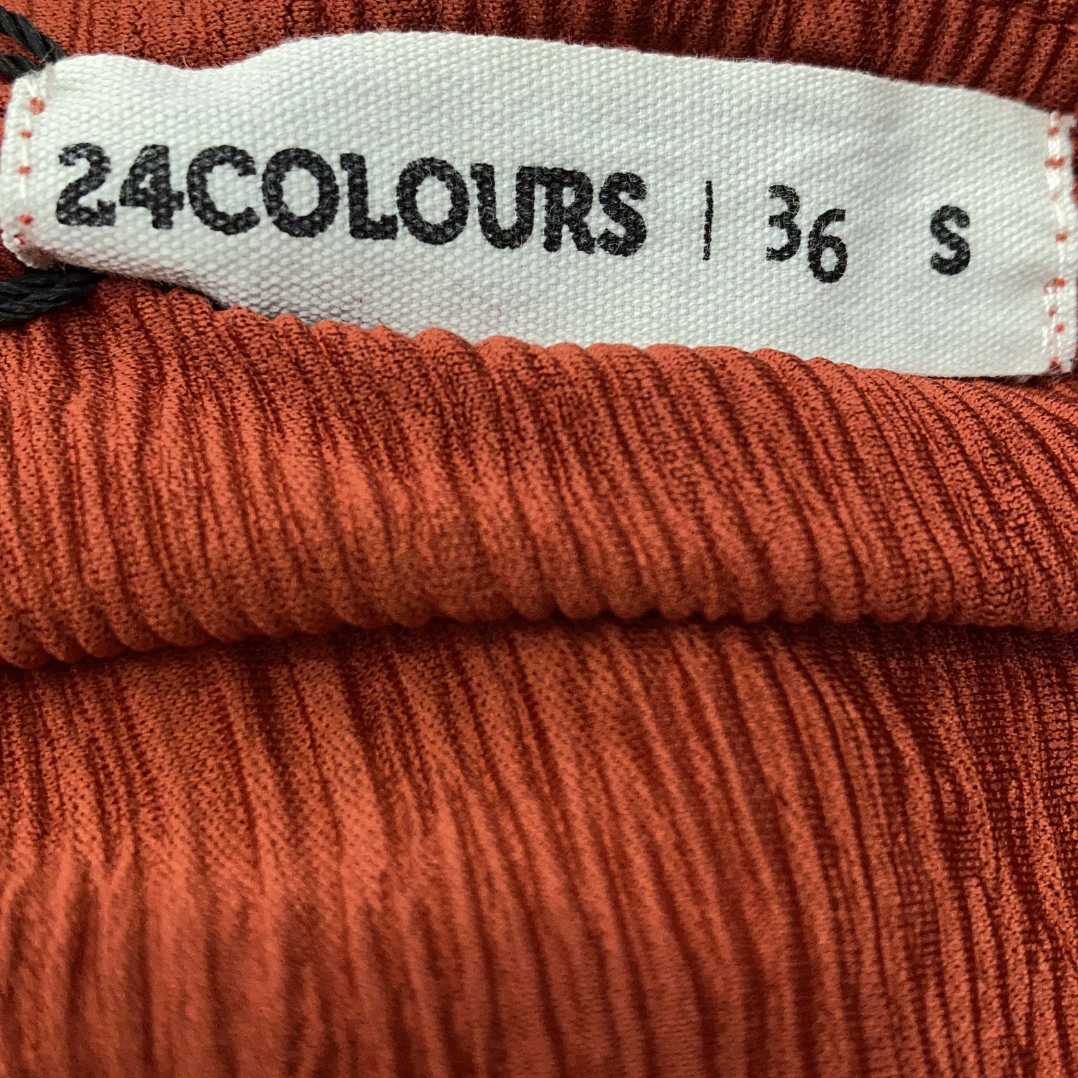 24 Colours