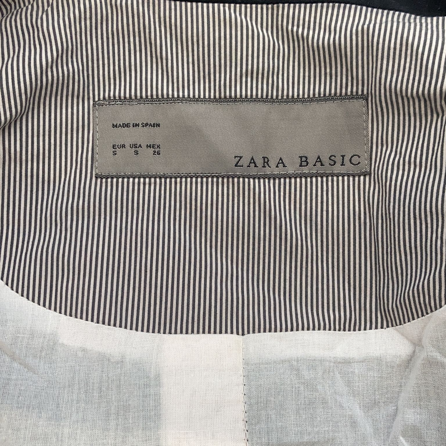 Zara Basic