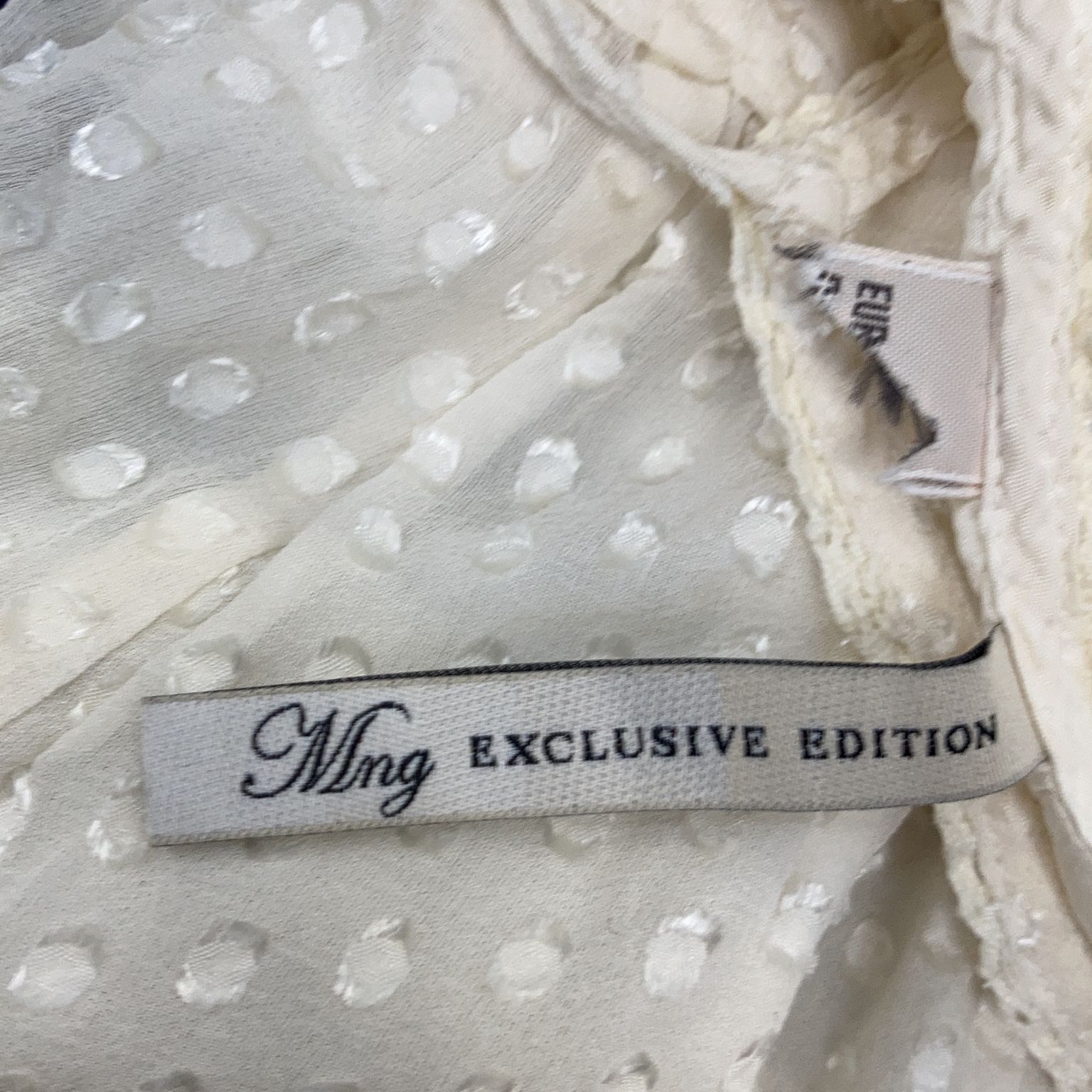 Mango Exclusive Edition