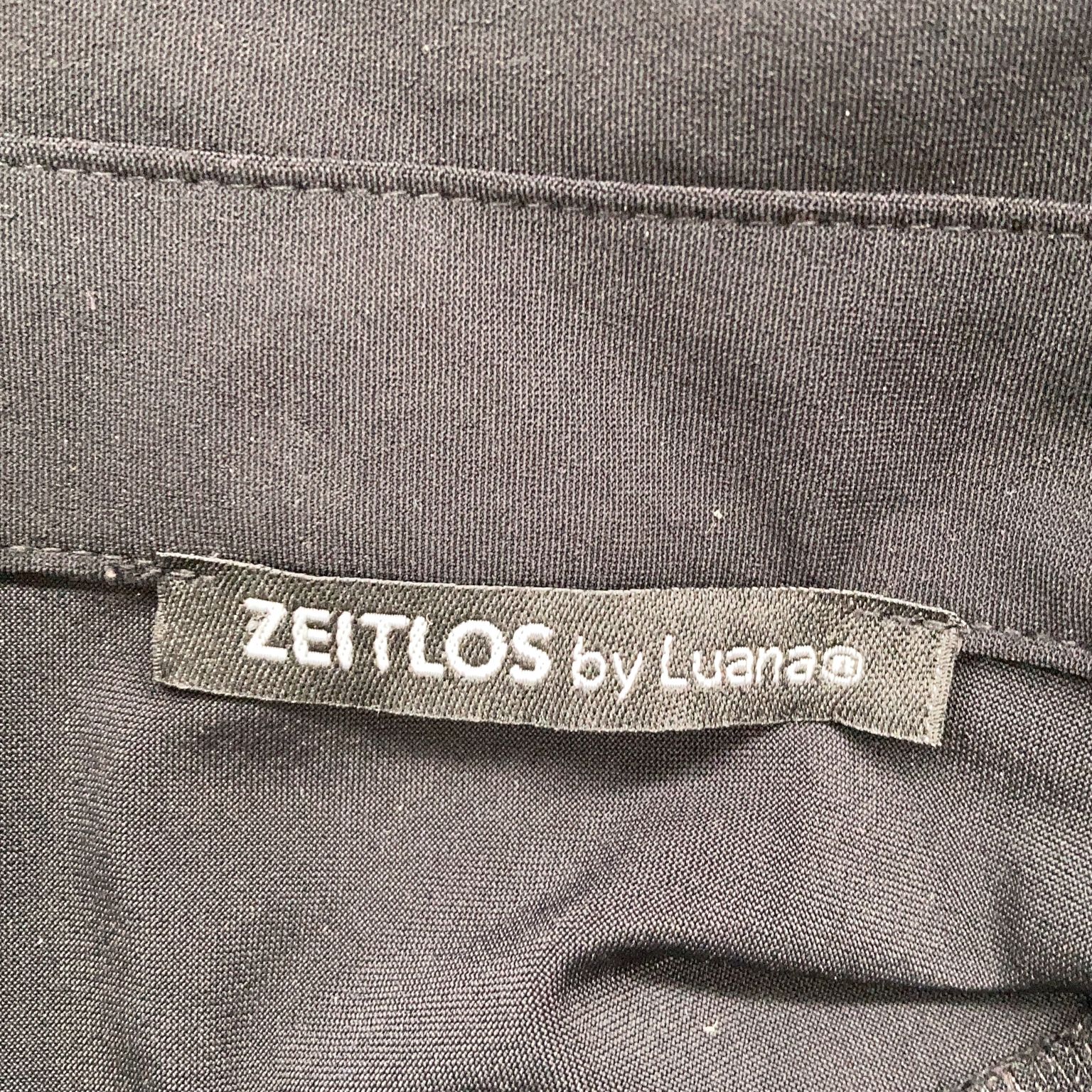 Zeitlos by Luana