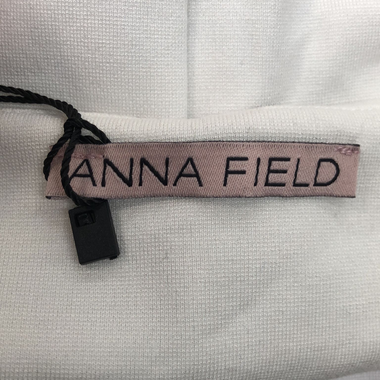 Anna Field